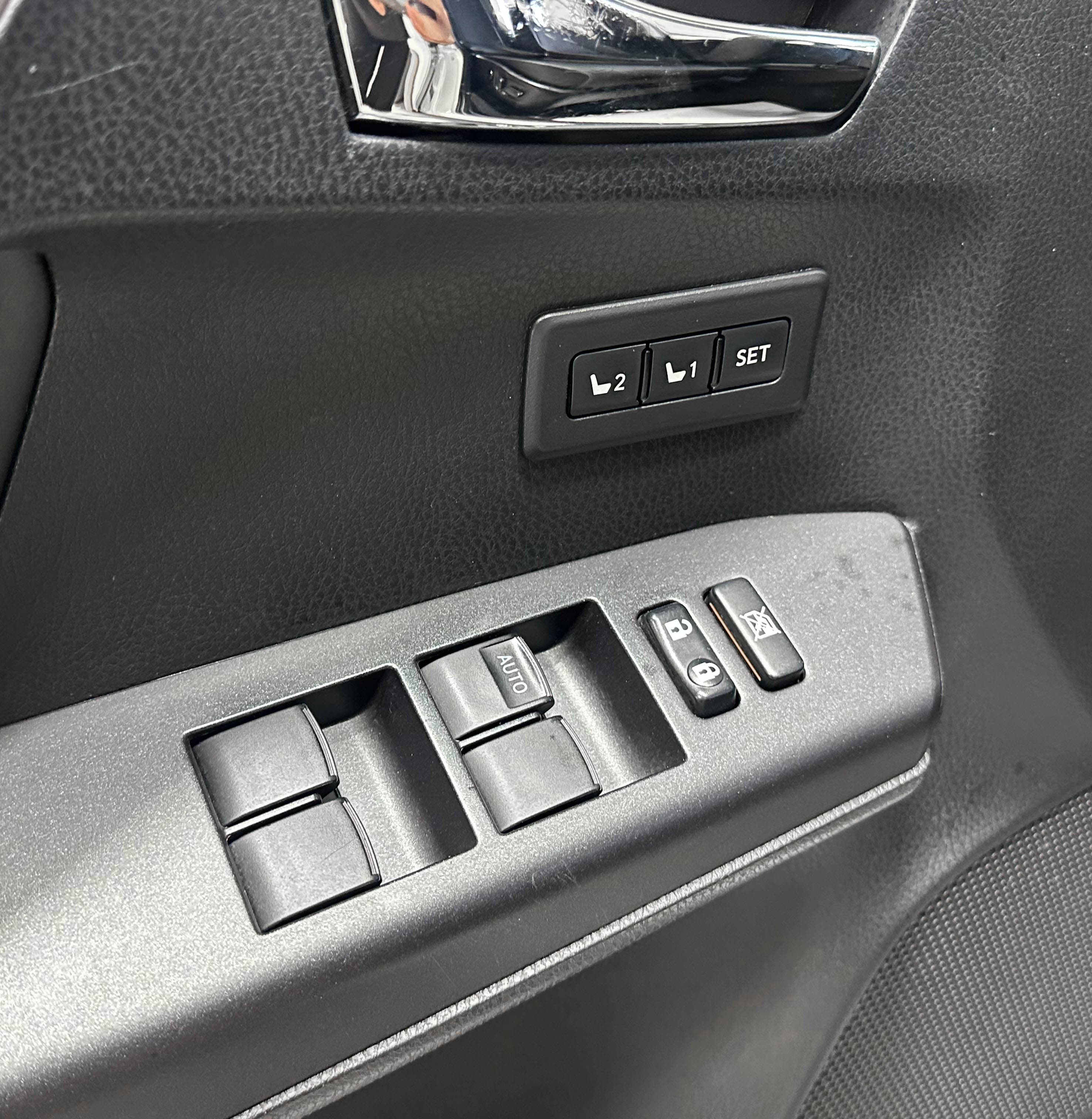 Toyota RAV4 - фото 16