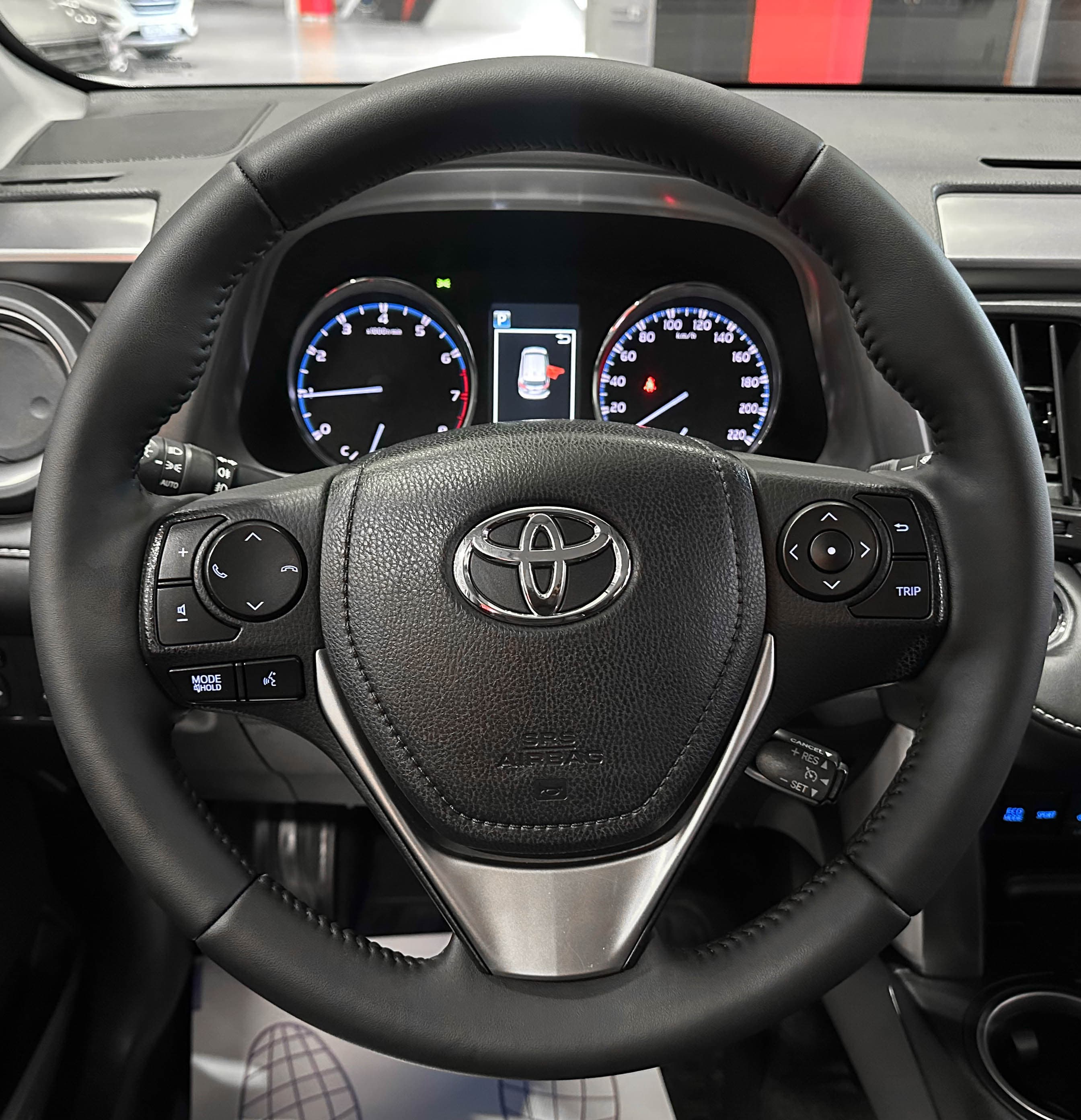 Toyota RAV4 - фото 25