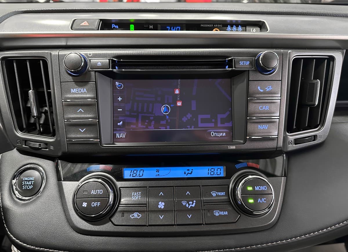 Toyota RAV4 - фото 23
