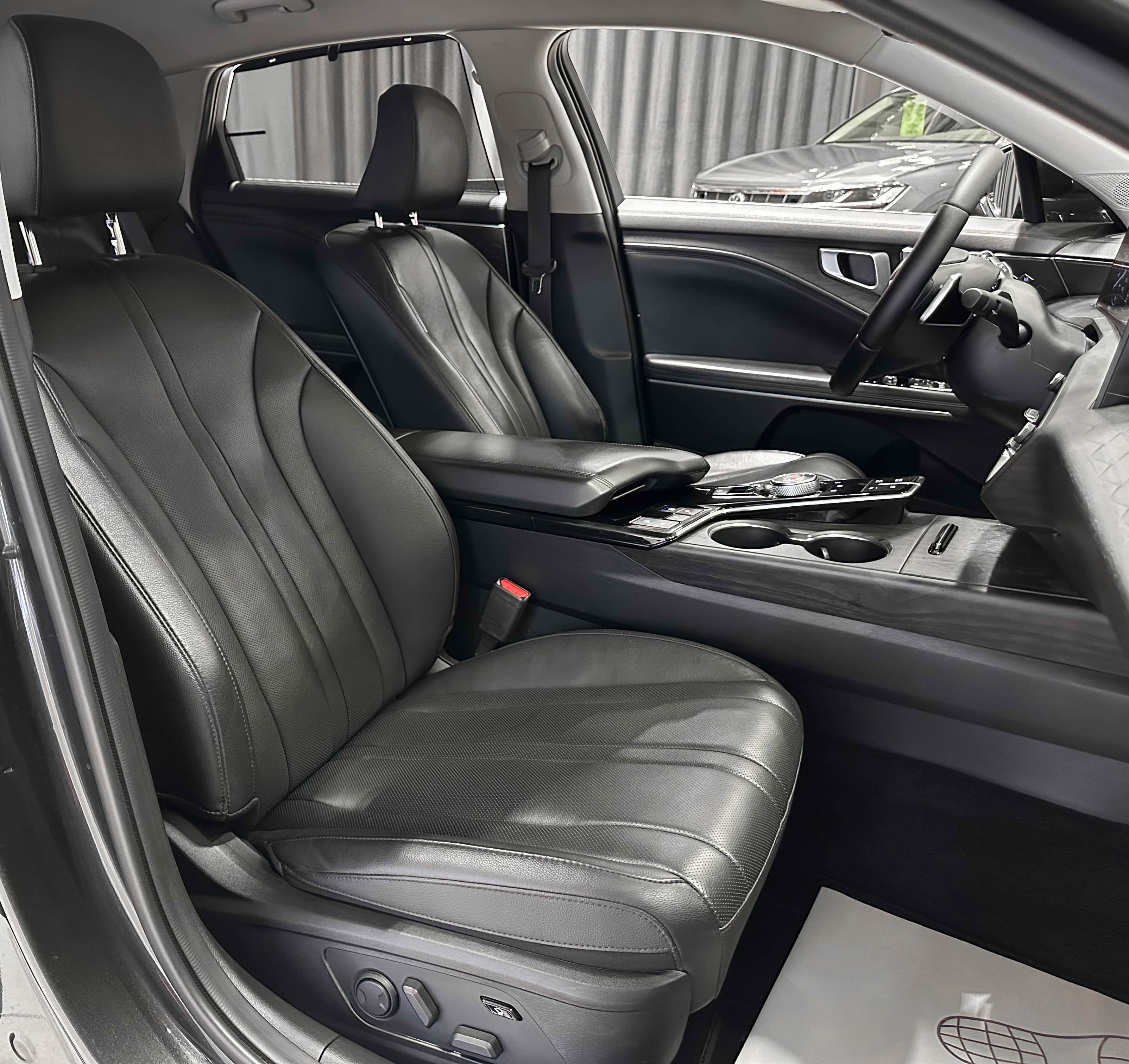 Kia K8 - фото 17