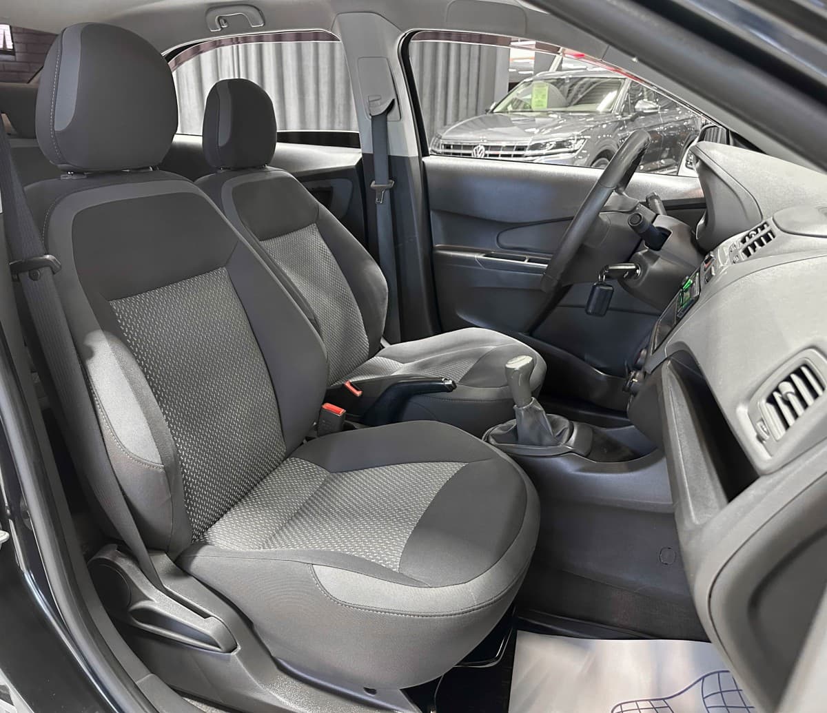 Chevrolet Cobalt - фото 14