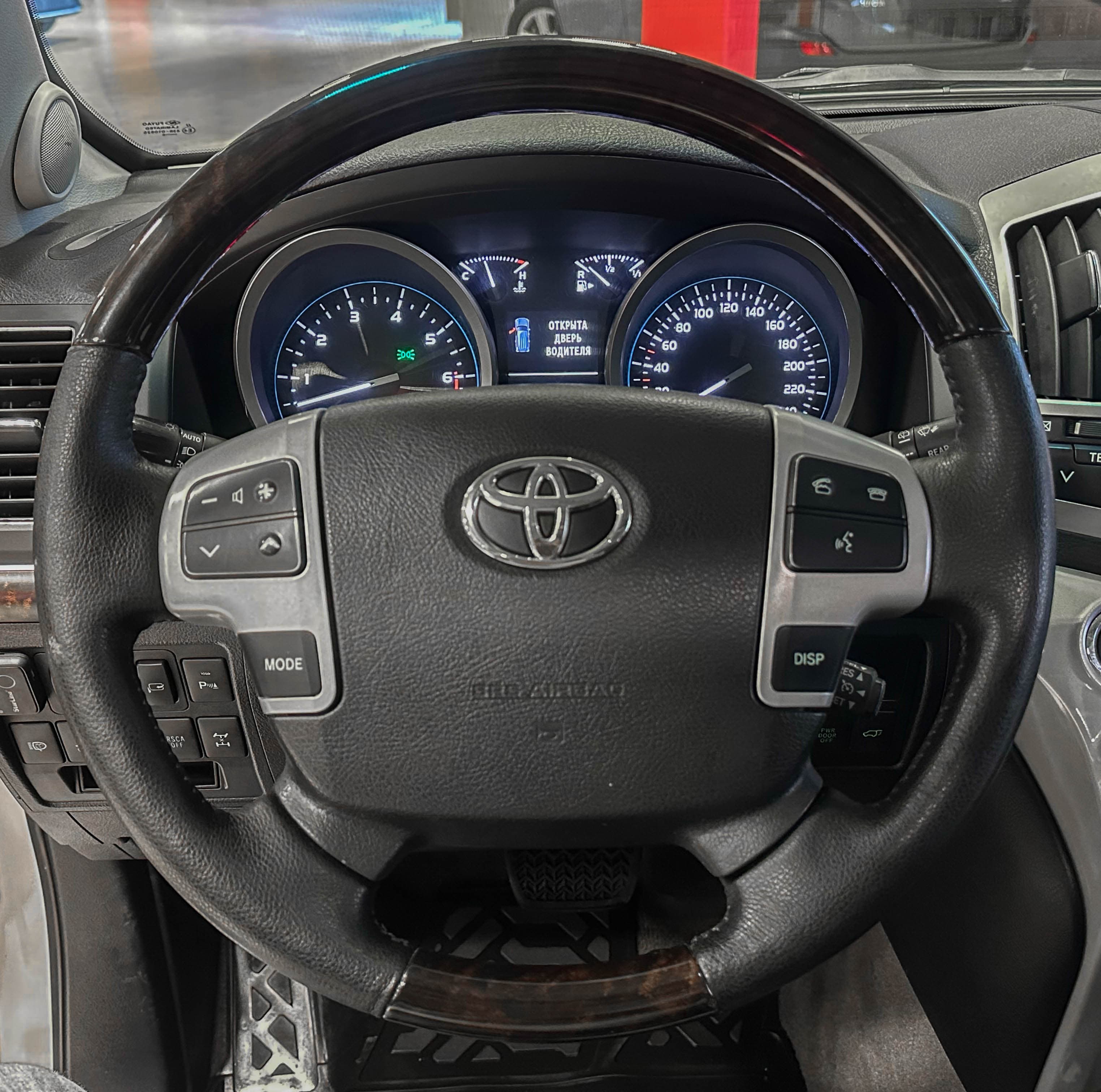 Toyota Land Cruiser - фото 31