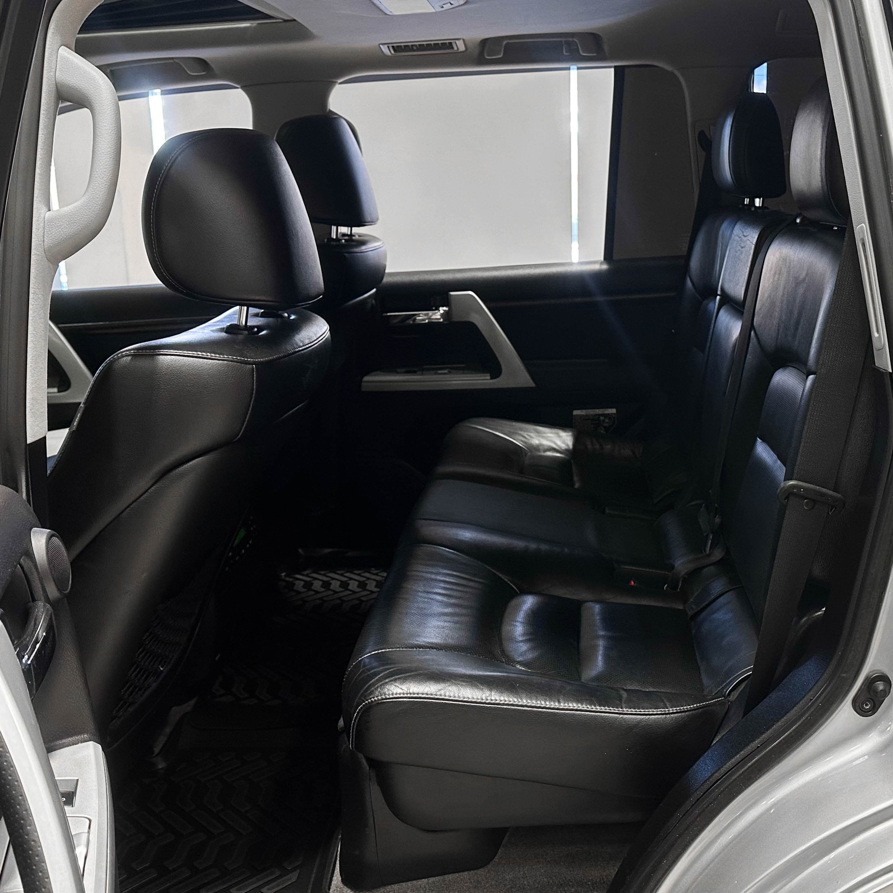 Toyota Land Cruiser - фото 11
