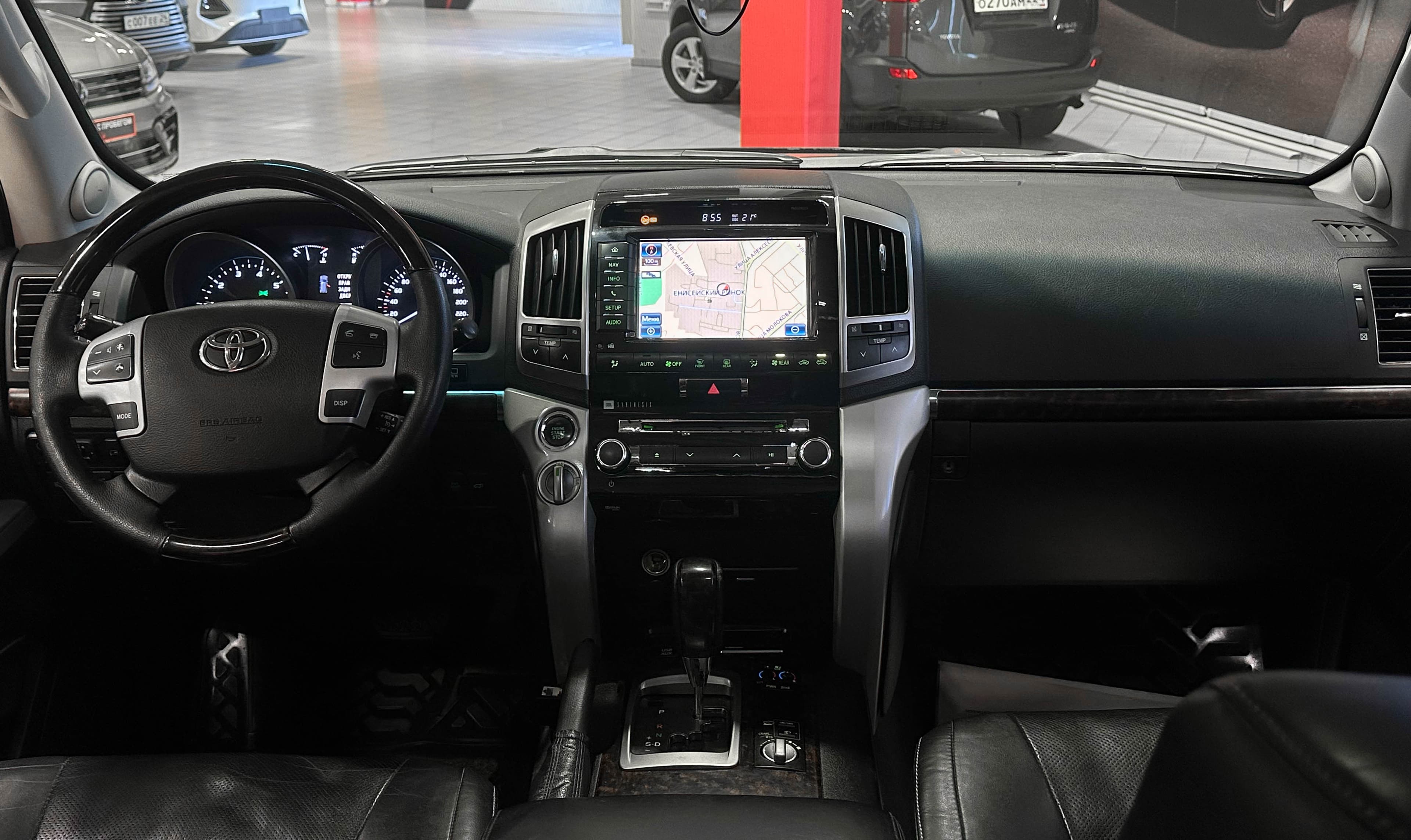 Toyota Land Cruiser - фото 32