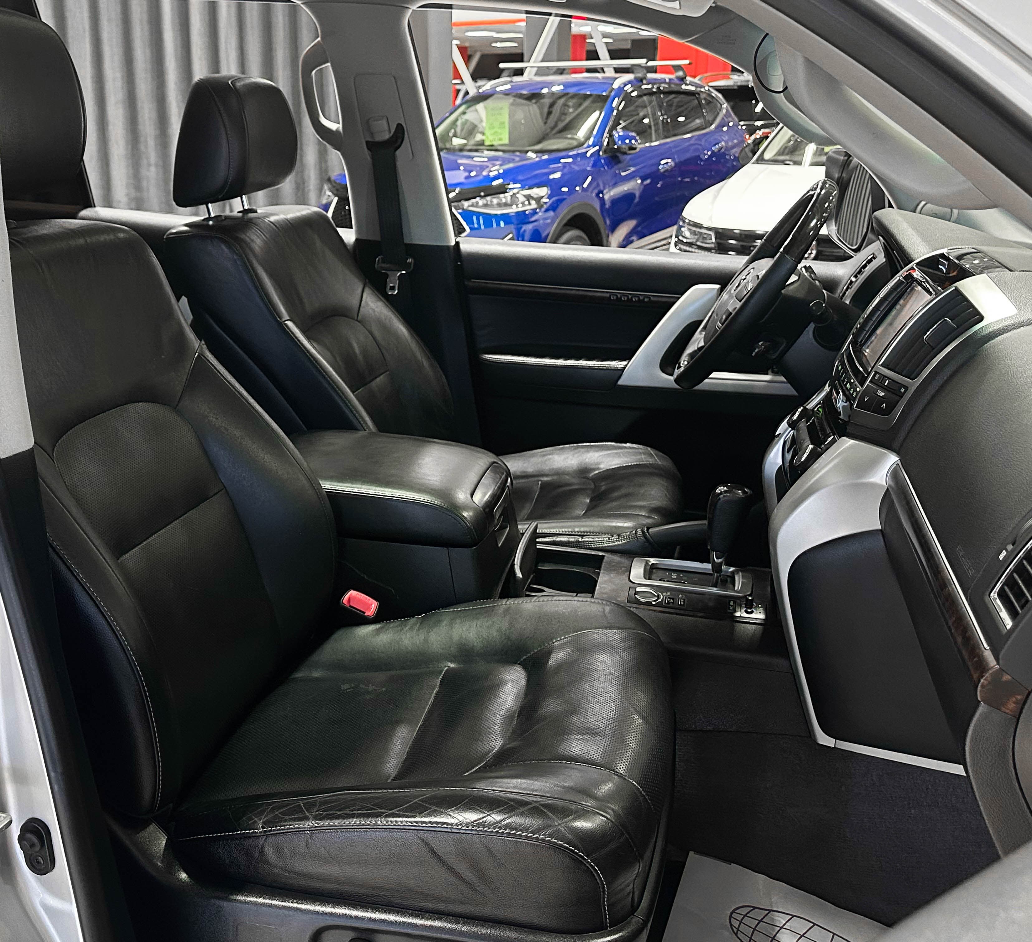 Toyota Land Cruiser - фото 14