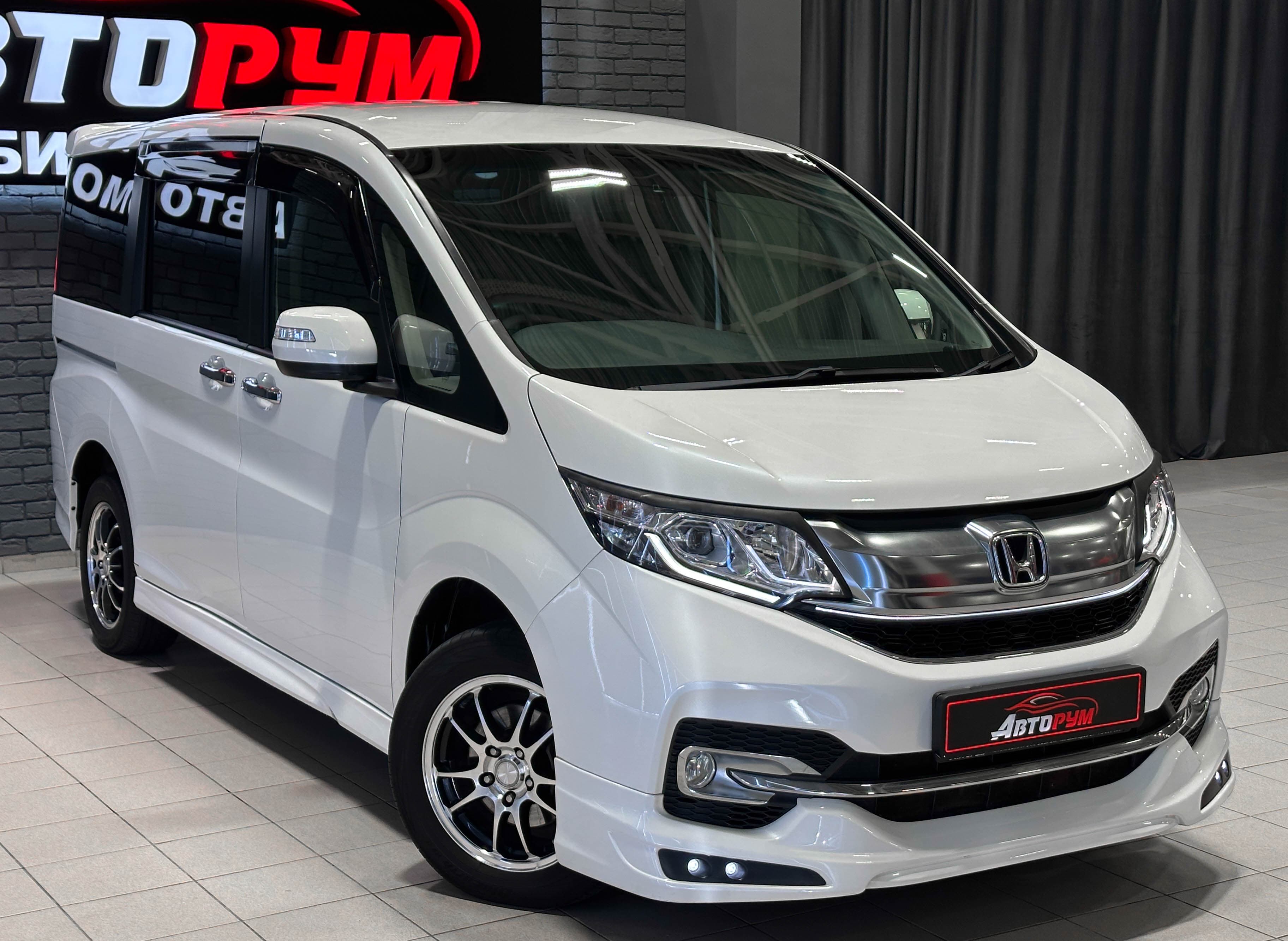 Honda Stepwgn SPADA - 5