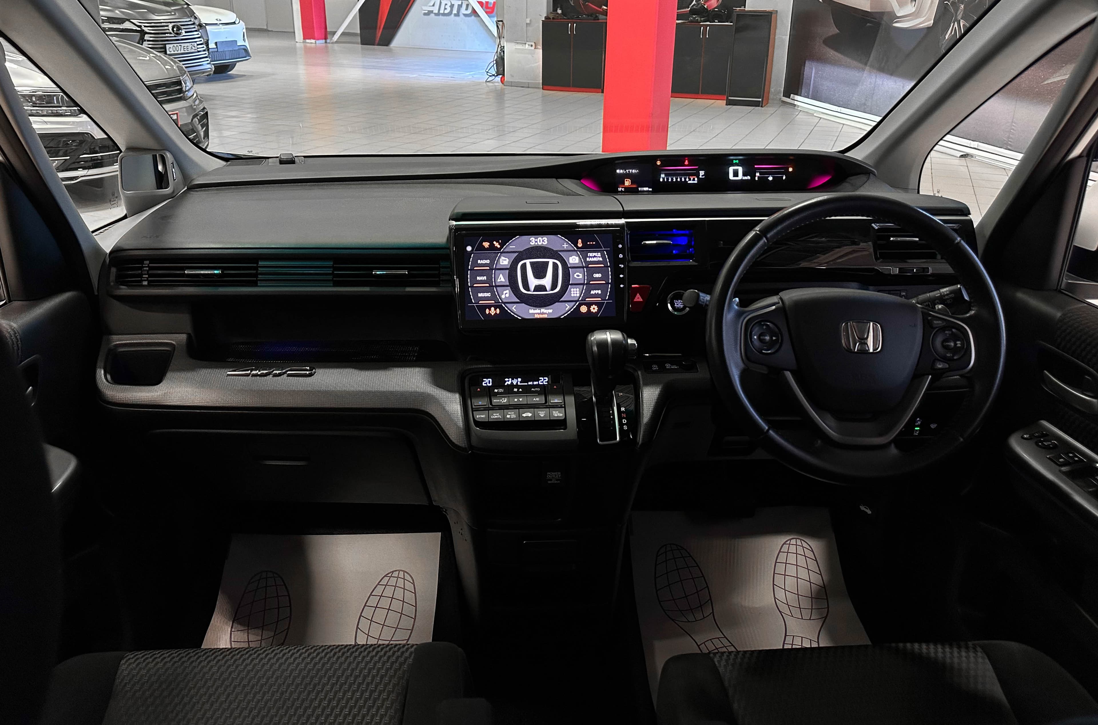 Honda Stepwgn SPADA - фото 29