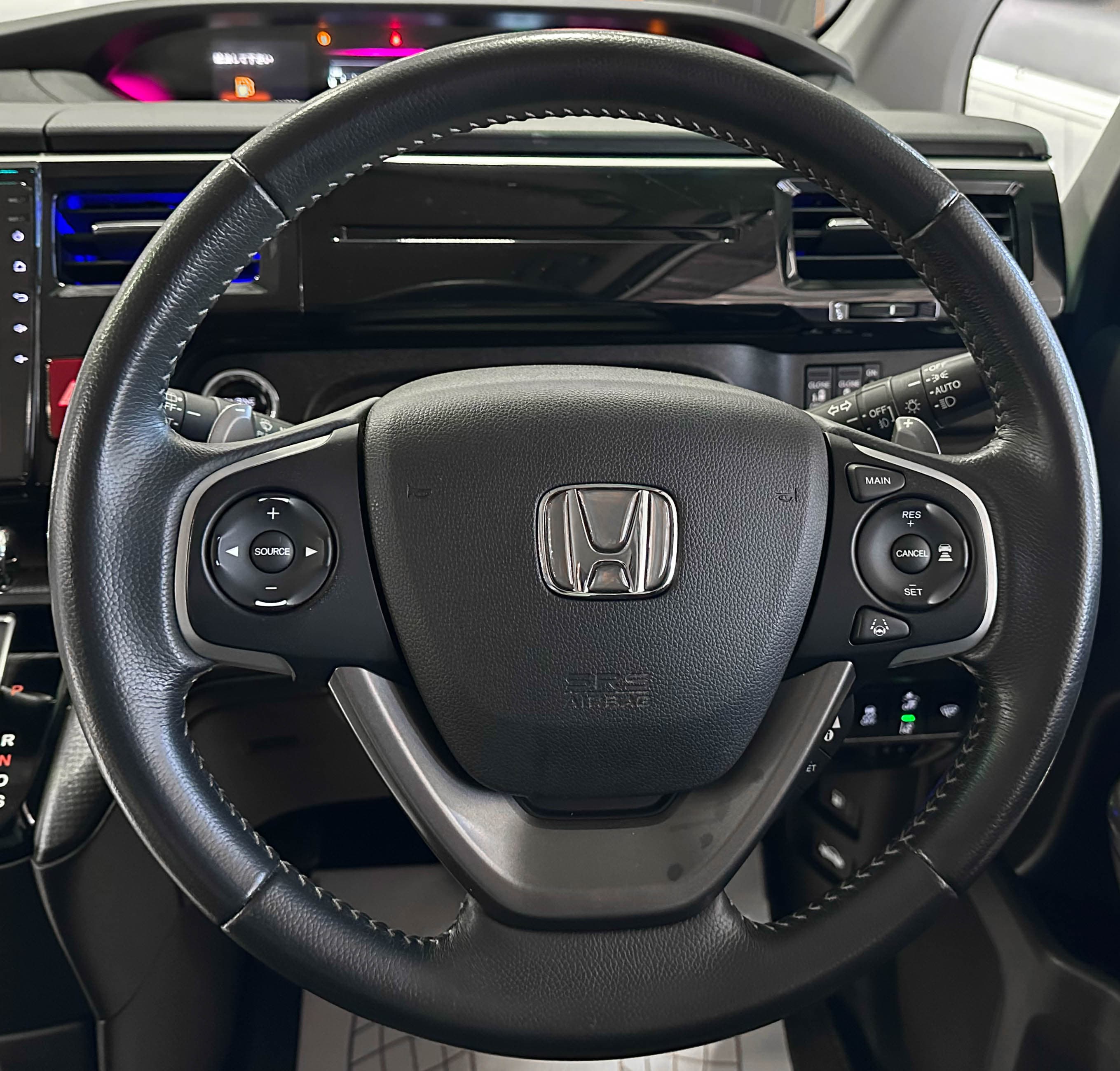Honda Stepwgn SPADA - фото 28