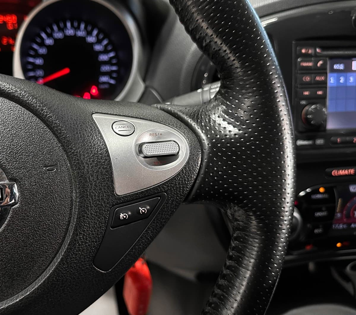 Nissan Juke - фото 20