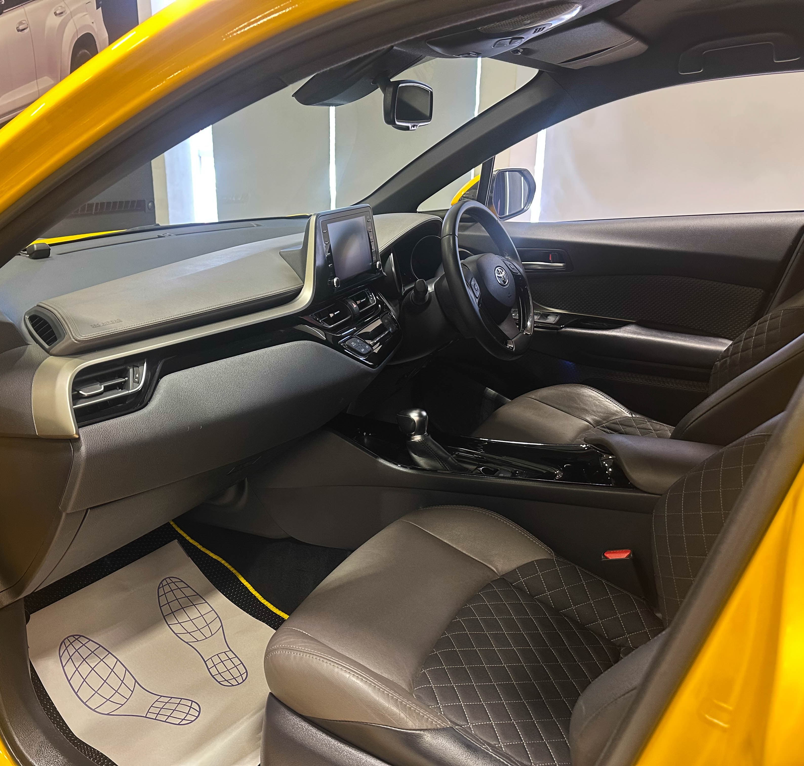 Toyota C-HR - фото 16