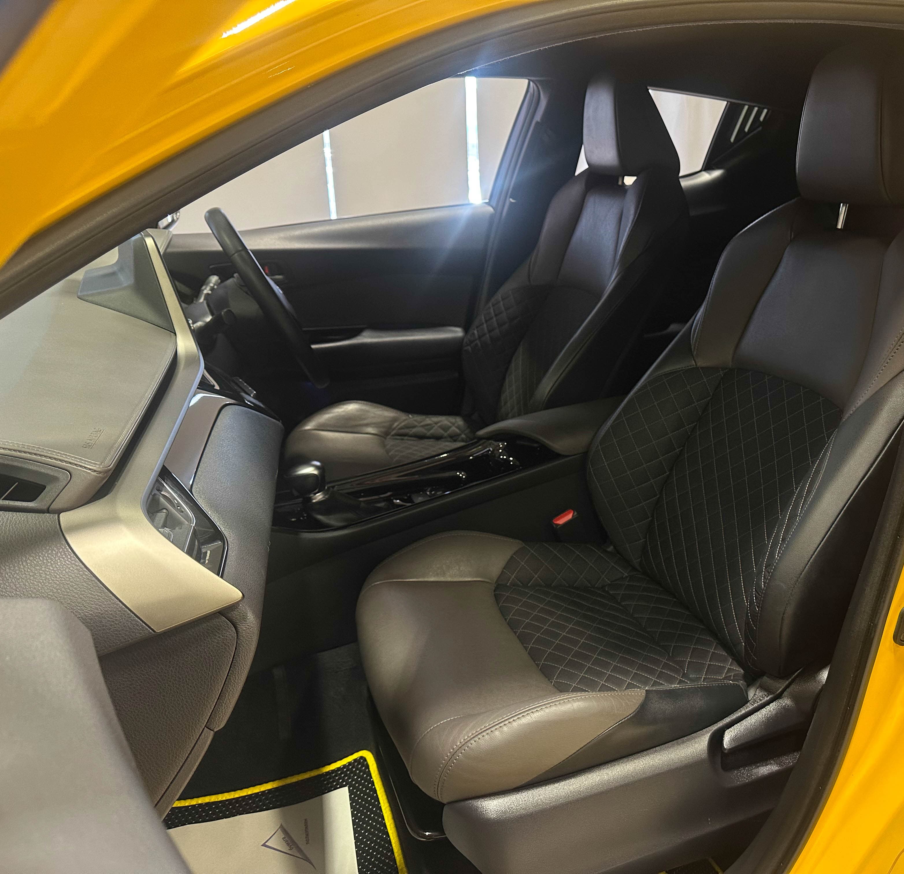 Toyota C-HR - фото 15