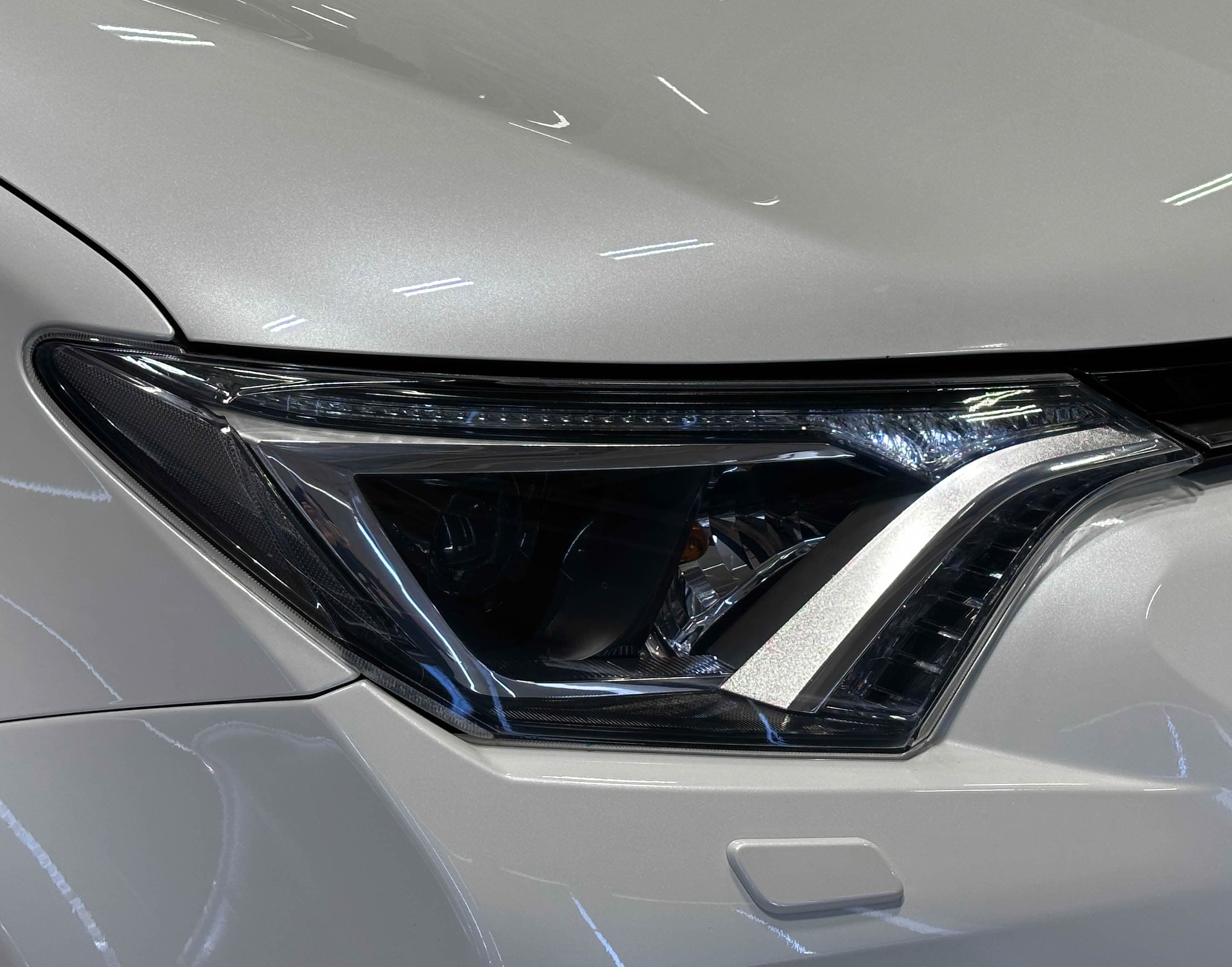 Toyota RAV4 - 4