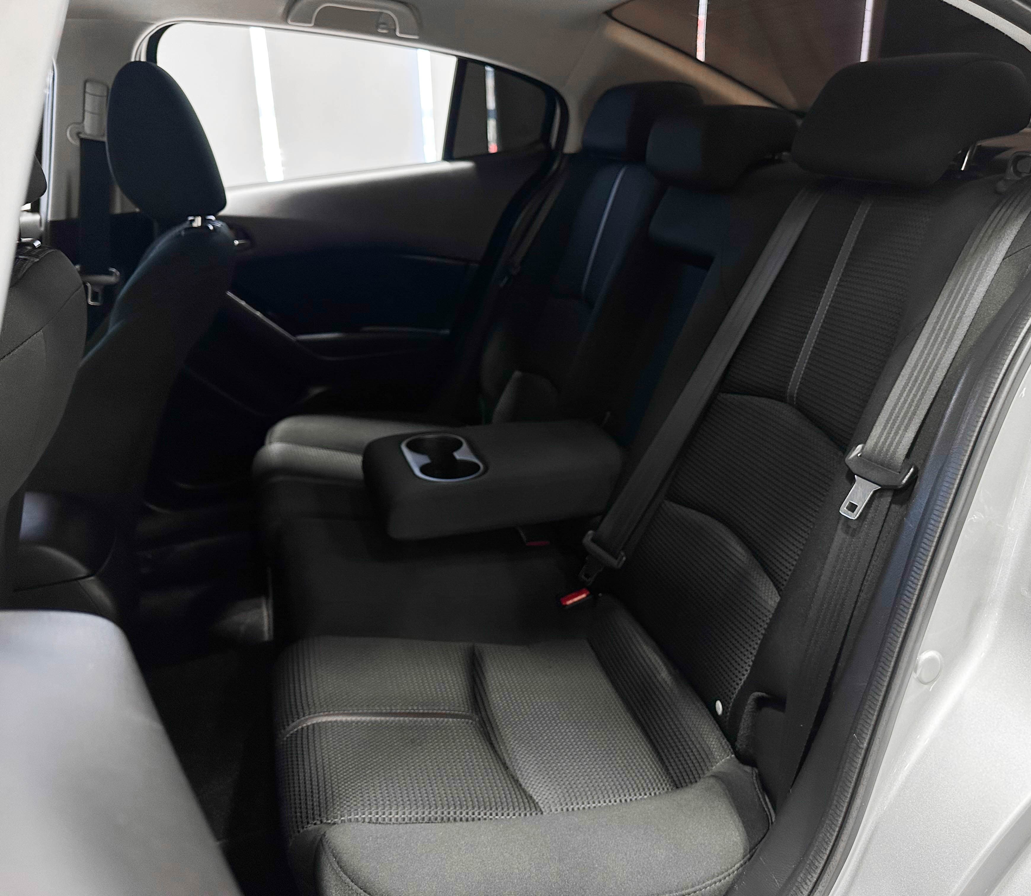 Mazda Axela - фото 14
