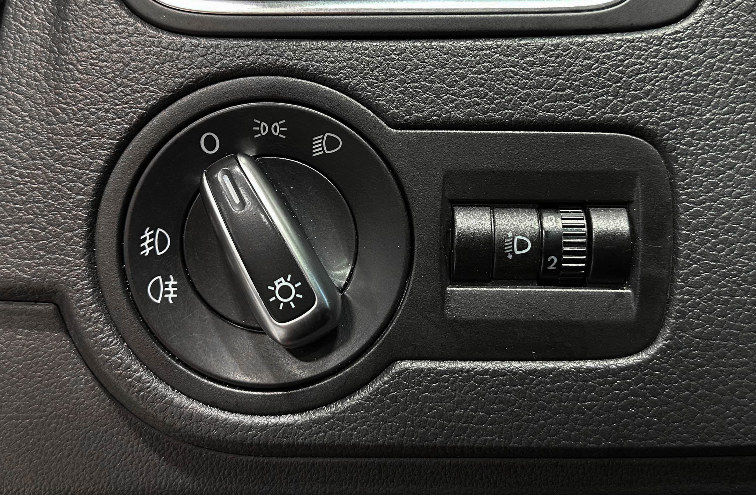 Volkswagen Polo - фото 17