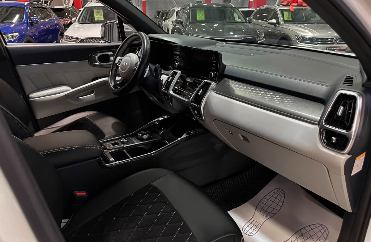 Kia Sorento - фото 16