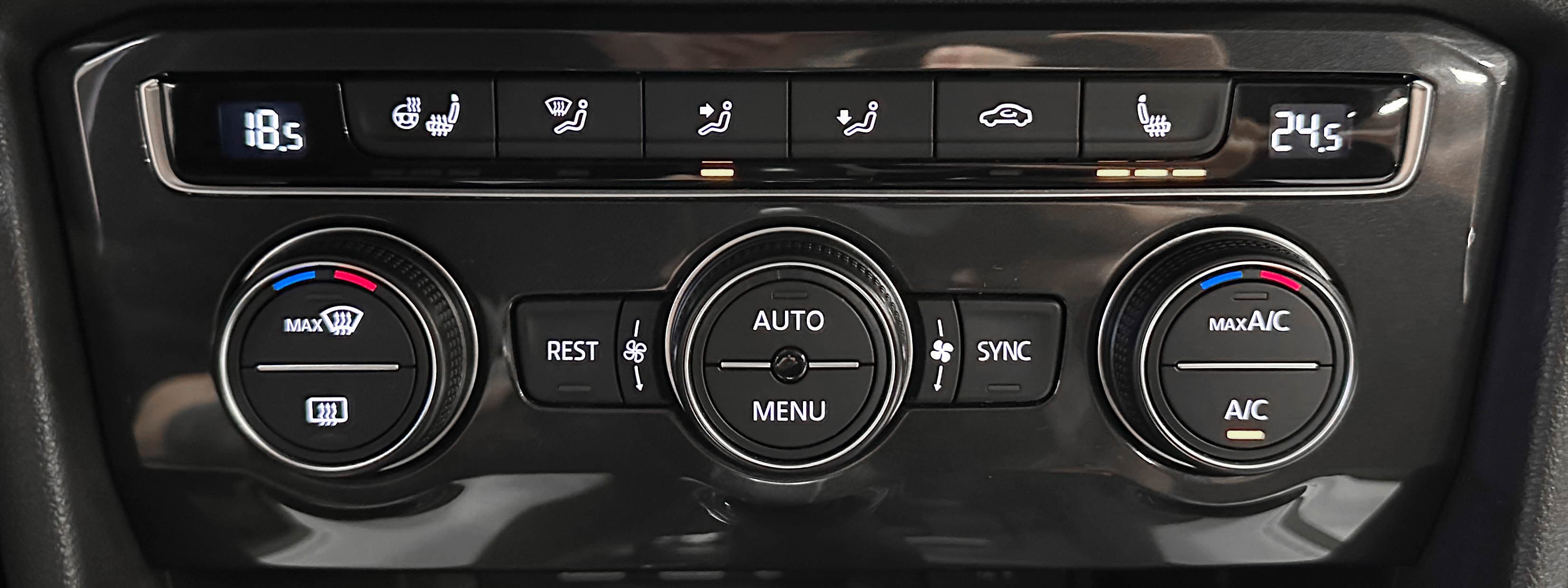 Volkswagen Tiguan - фото 16