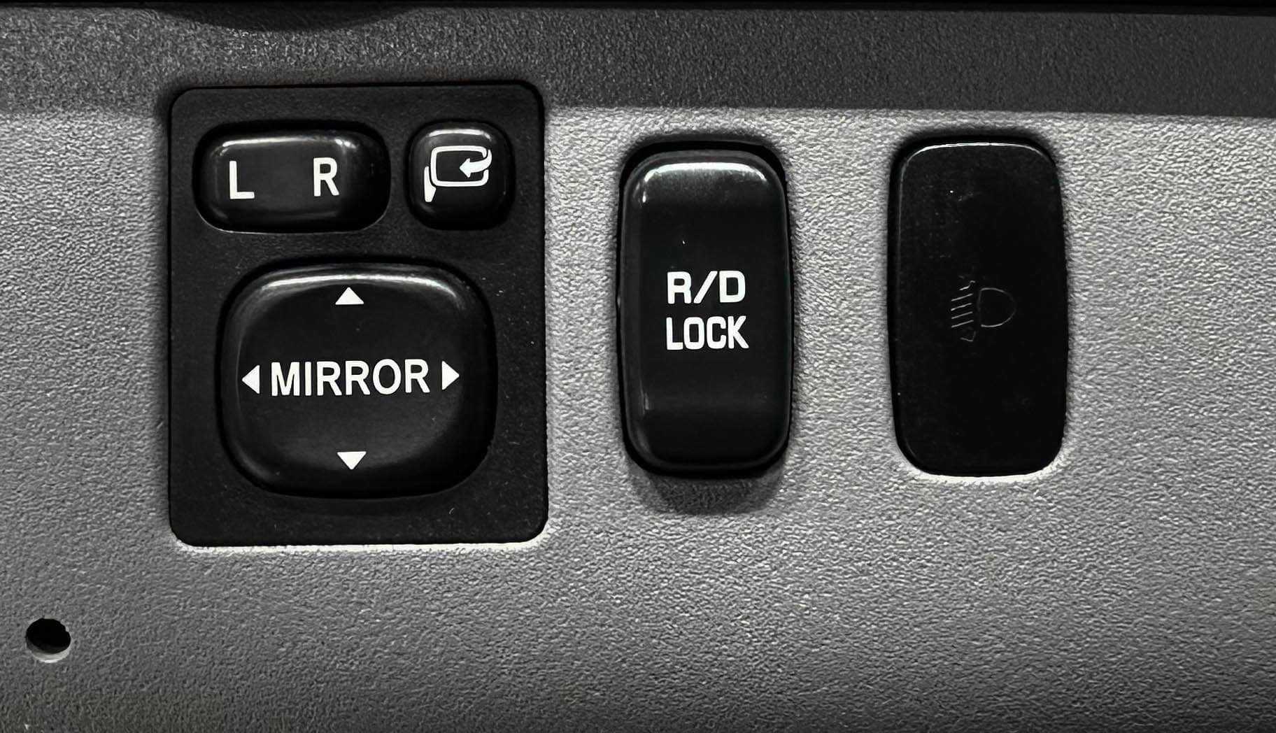 Mitsubishi Pajero Sport - фото 18