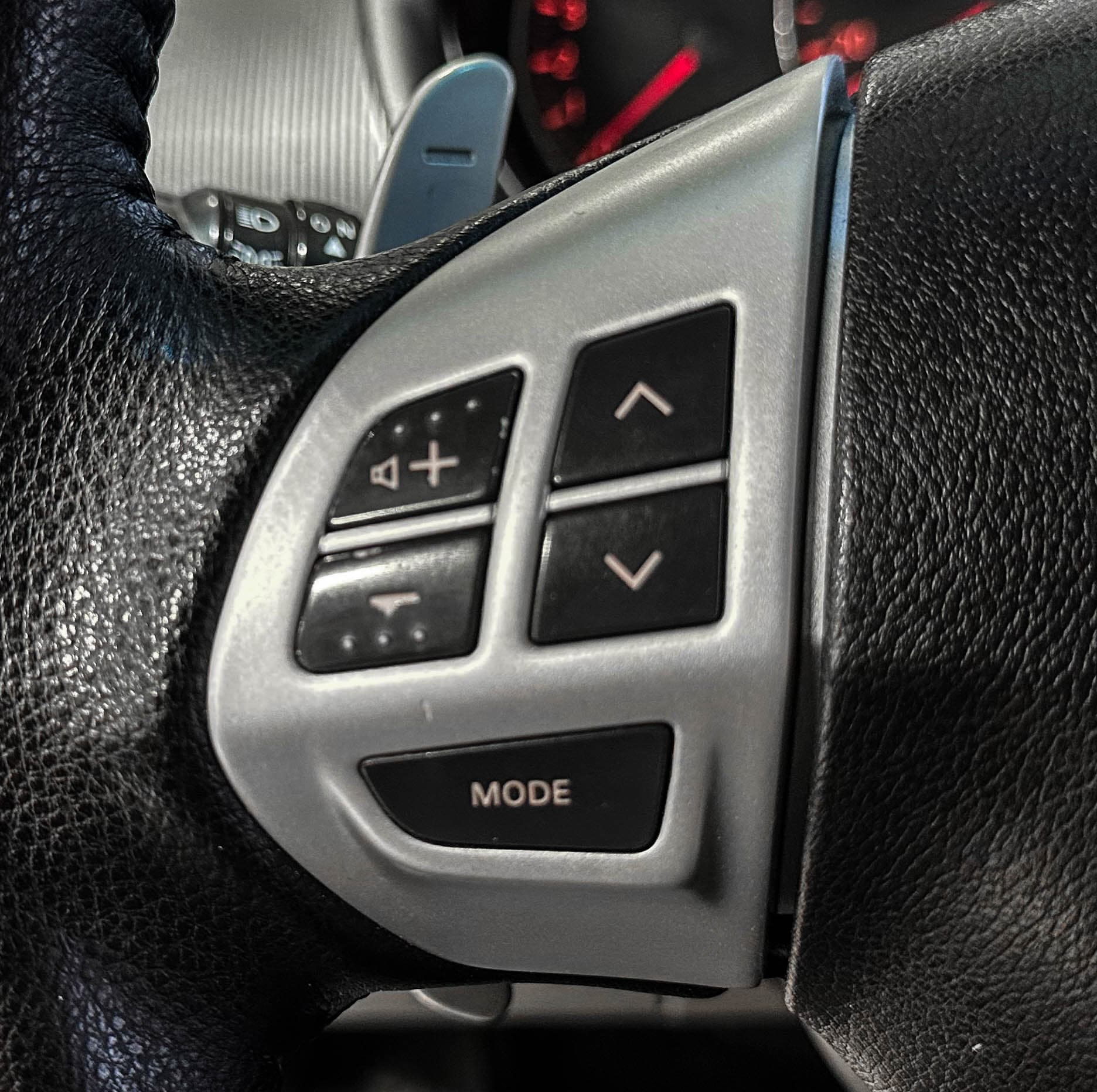 Mitsubishi Pajero Sport - фото 19