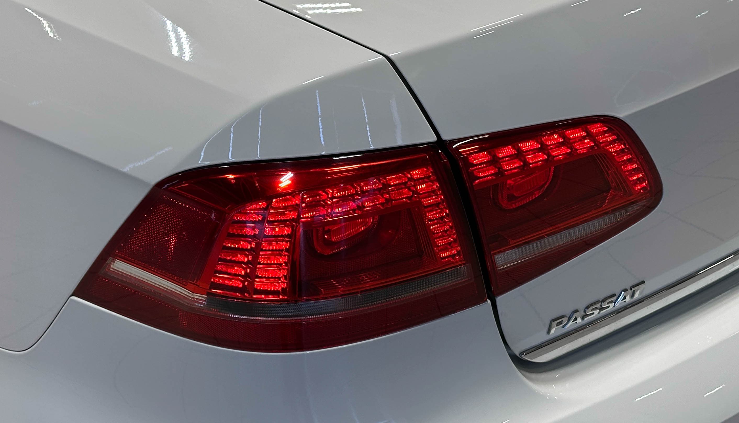 Volkswagen Passat - фото 8