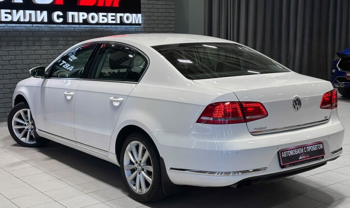 Volkswagen Passat - фото 9