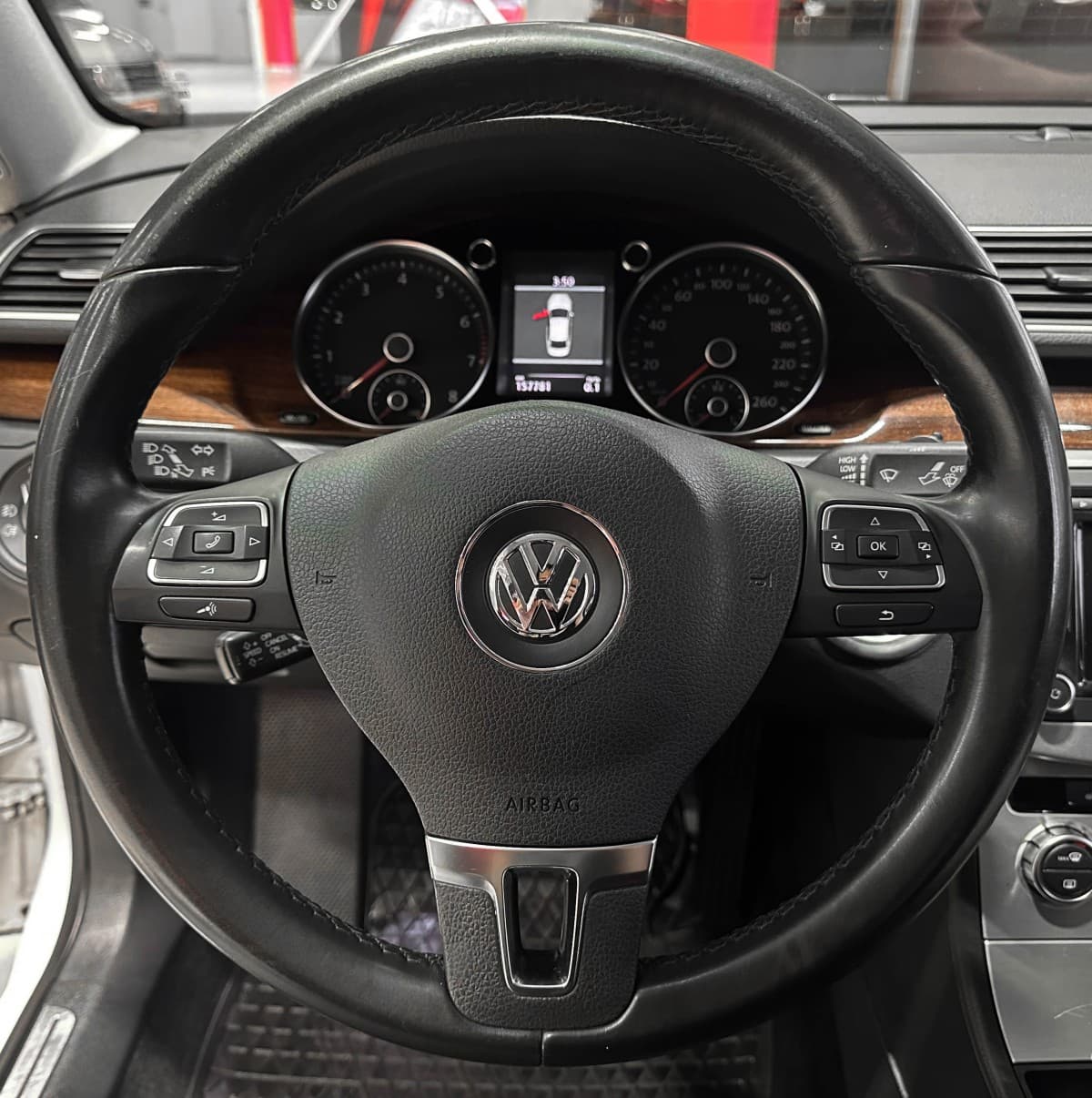 Volkswagen Passat - фото 28