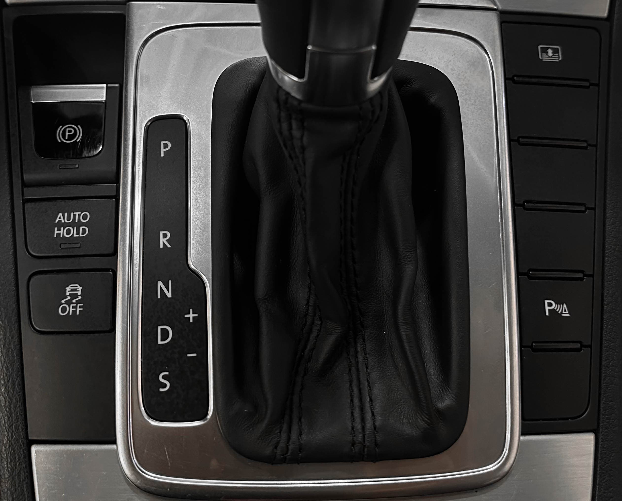 Volkswagen Passat - фото 24