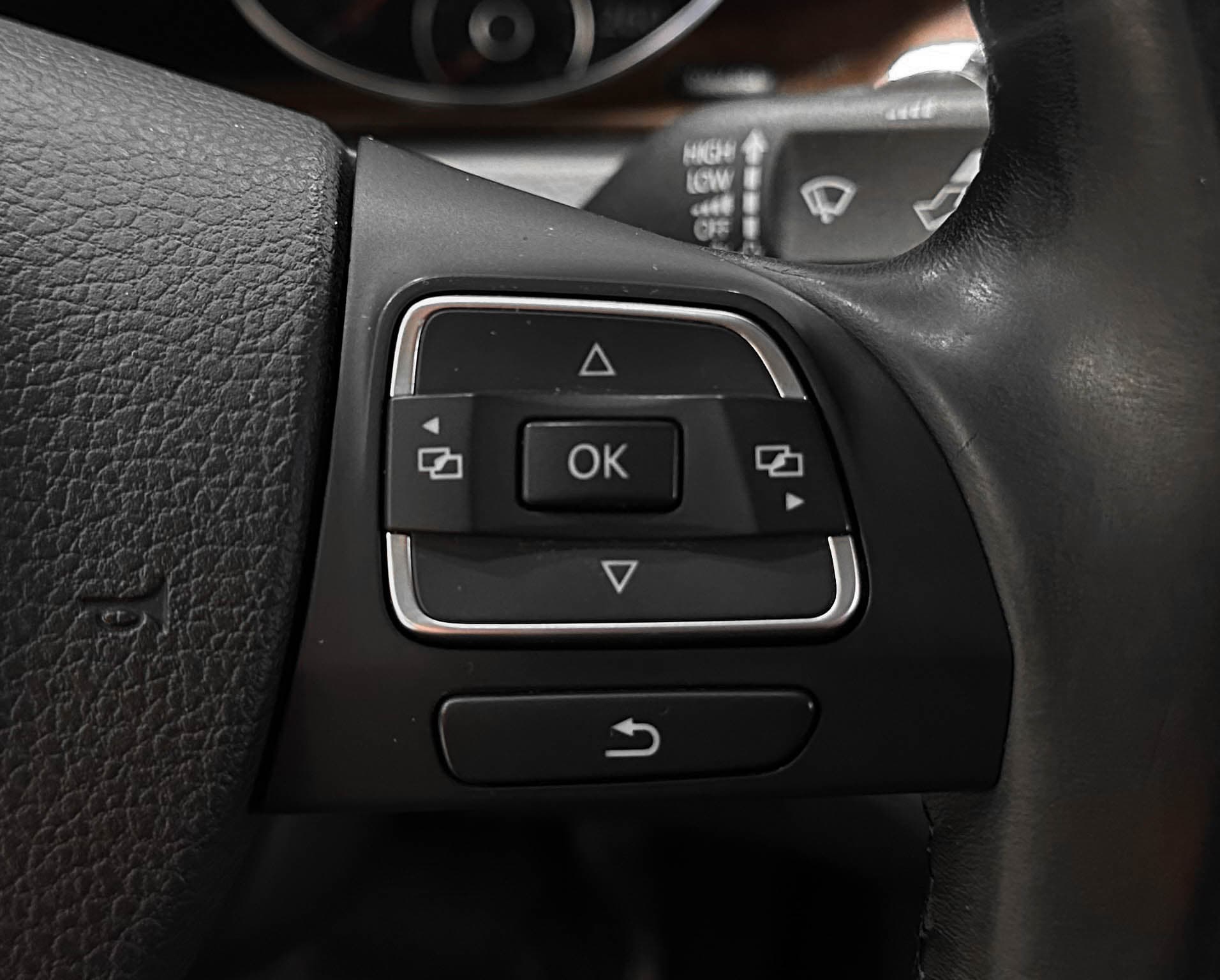 Volkswagen Passat - фото 20