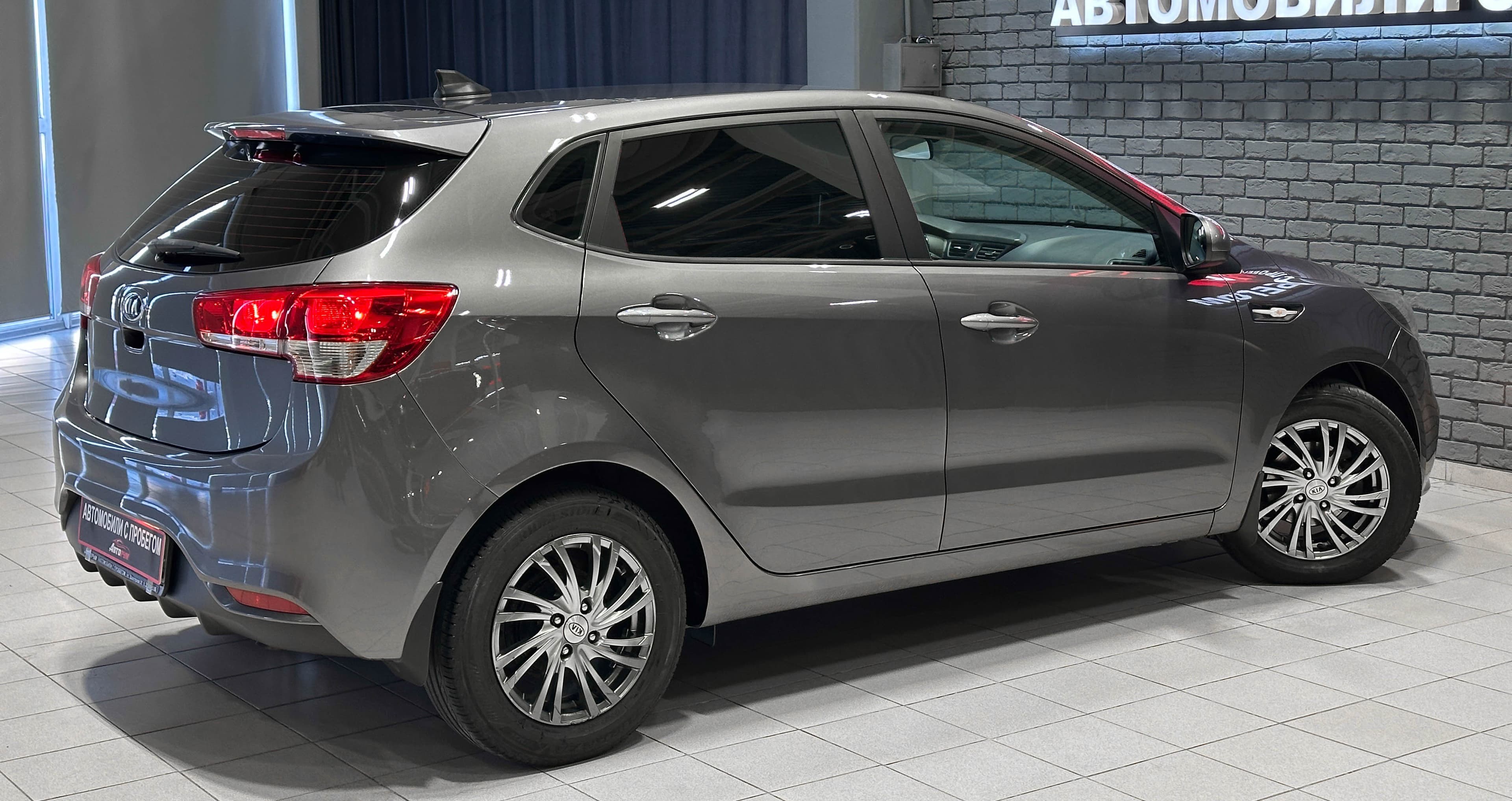 Kia Rio - фото 6