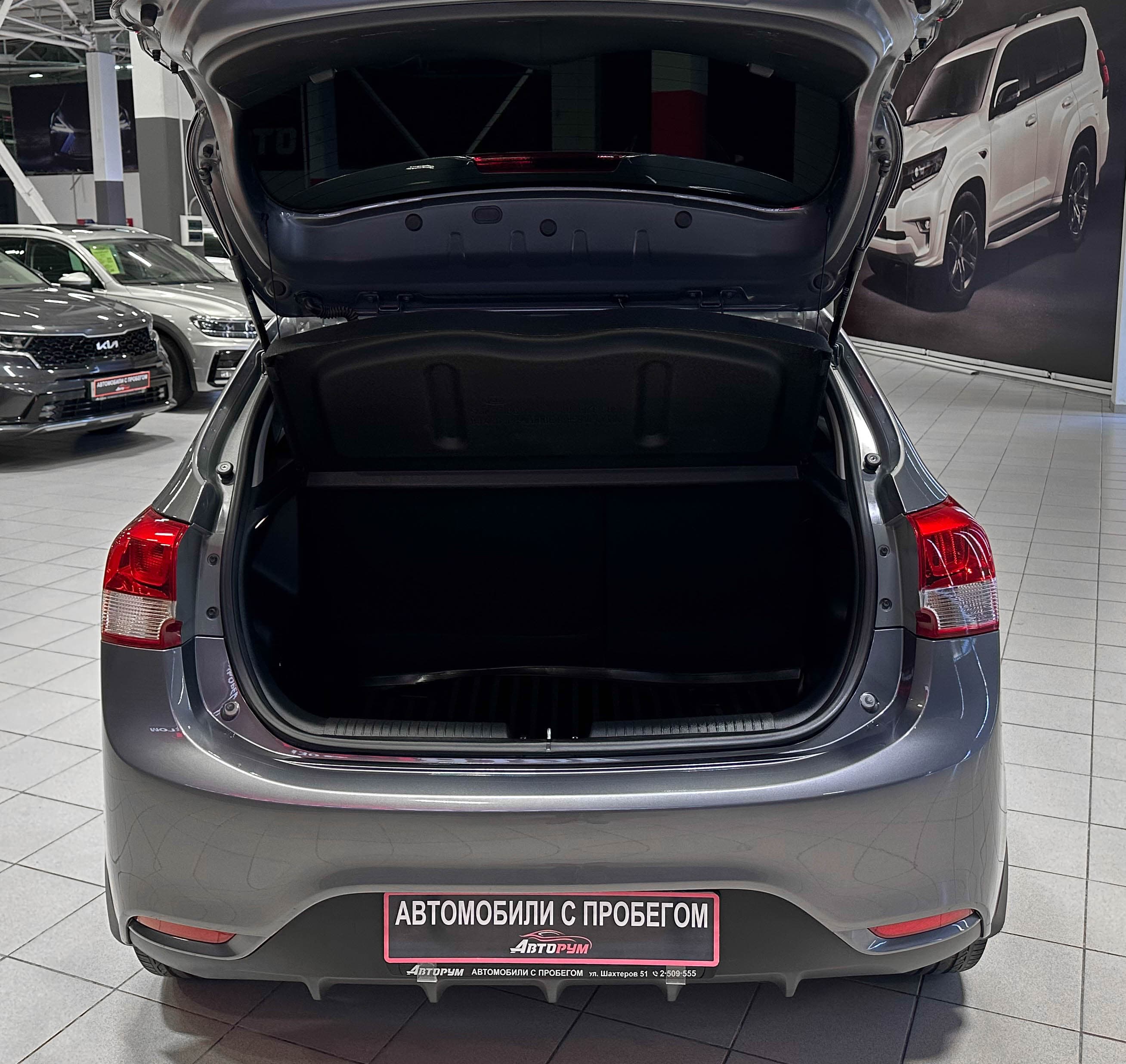 Kia Rio - фото 13