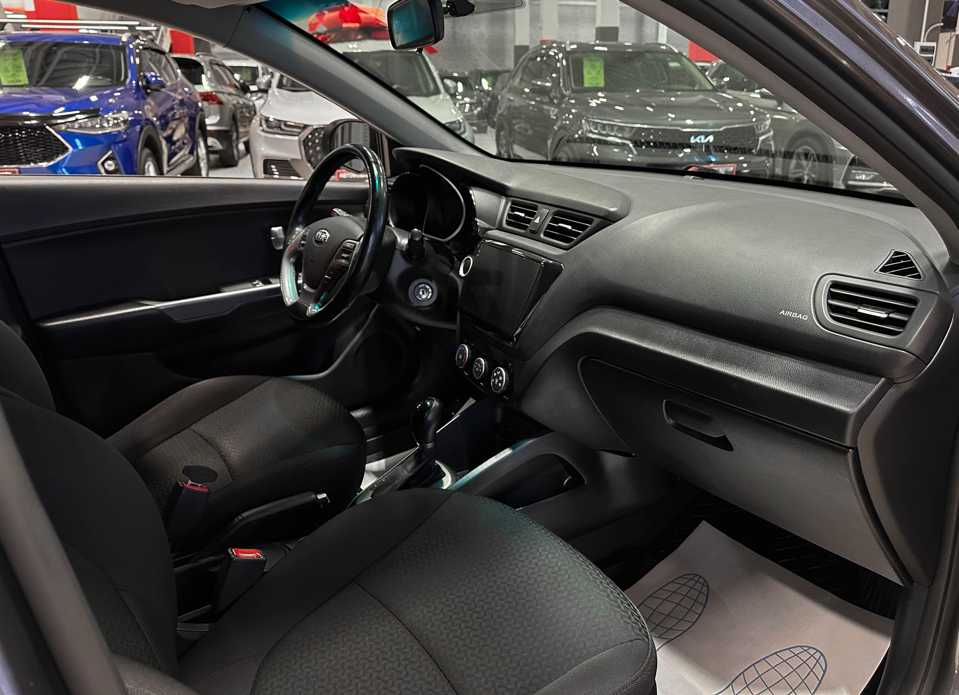 Kia Rio - фото 15