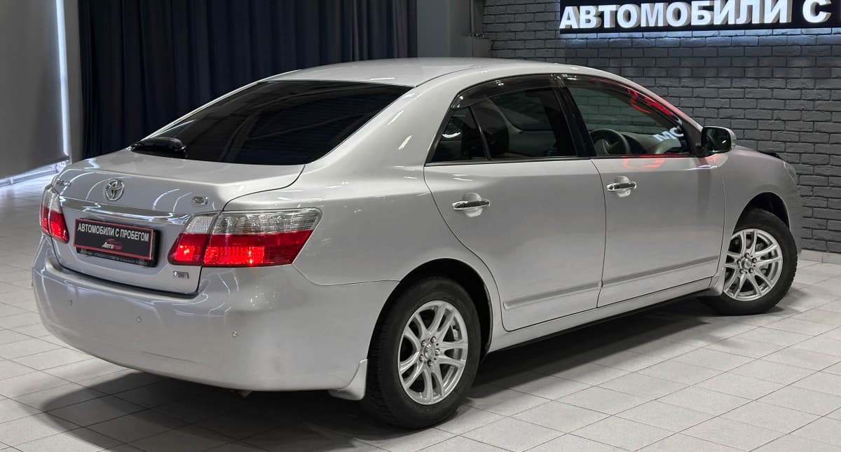 Toyota Premio - фото 6