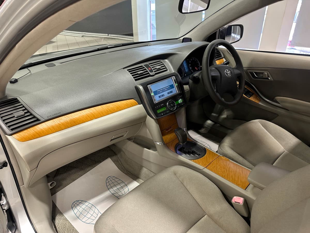 Toyota Premio - фото 17