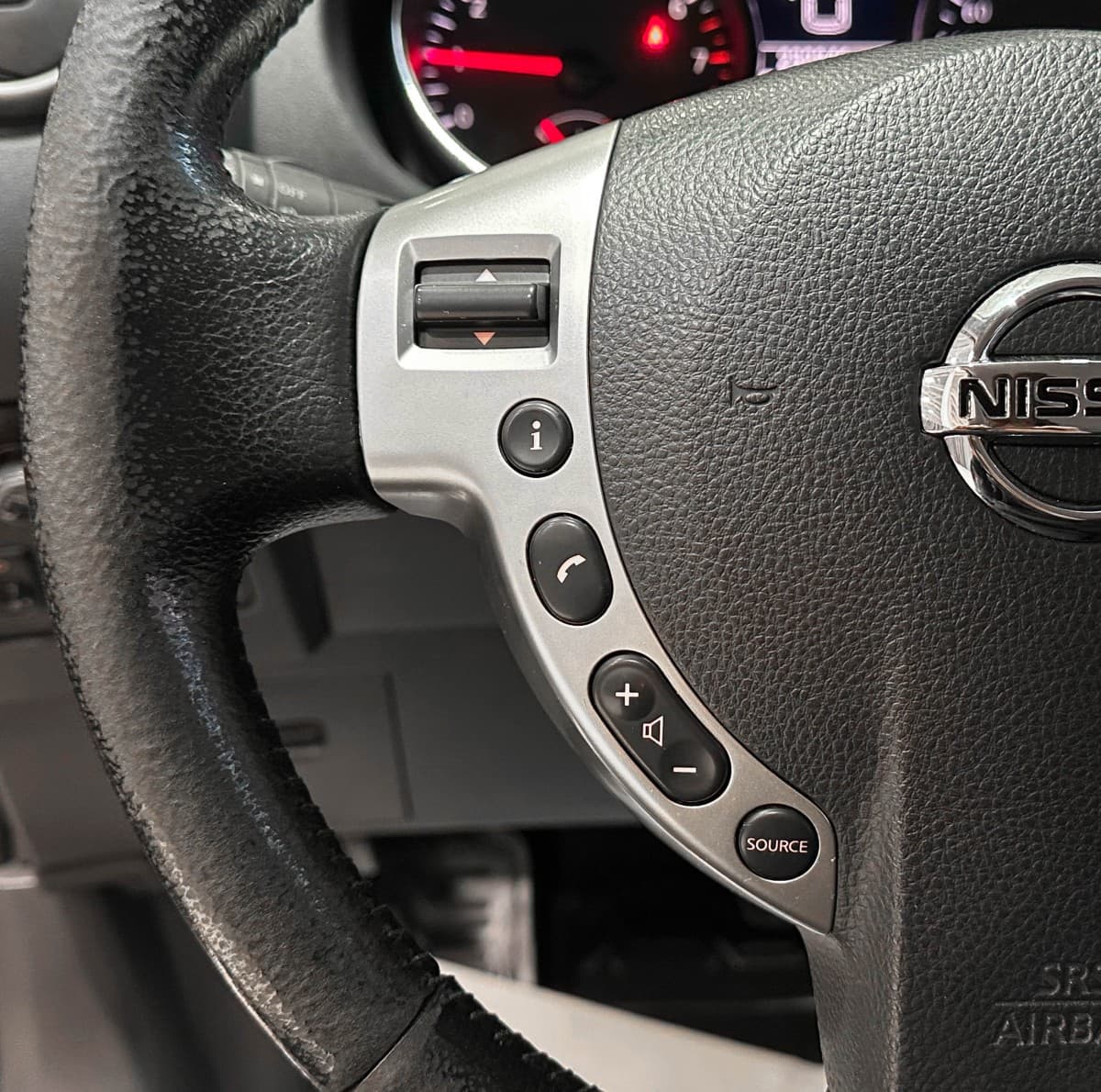 Nissan Qashqai - фото 20