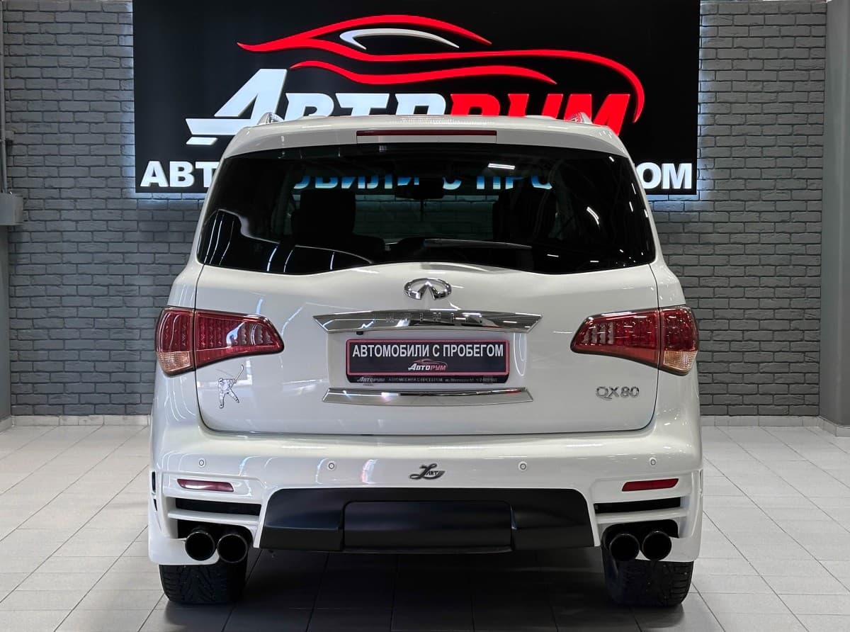 Infiniti QX80 - фото 7