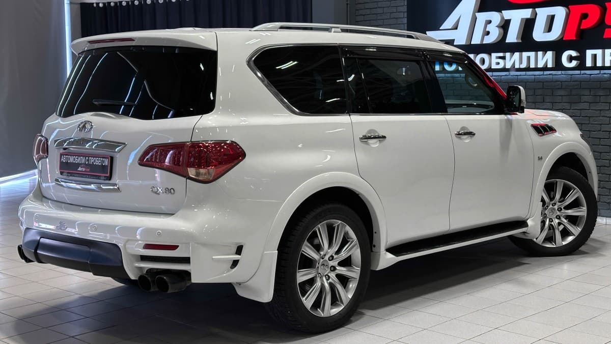 Infiniti QX80 - фото 6