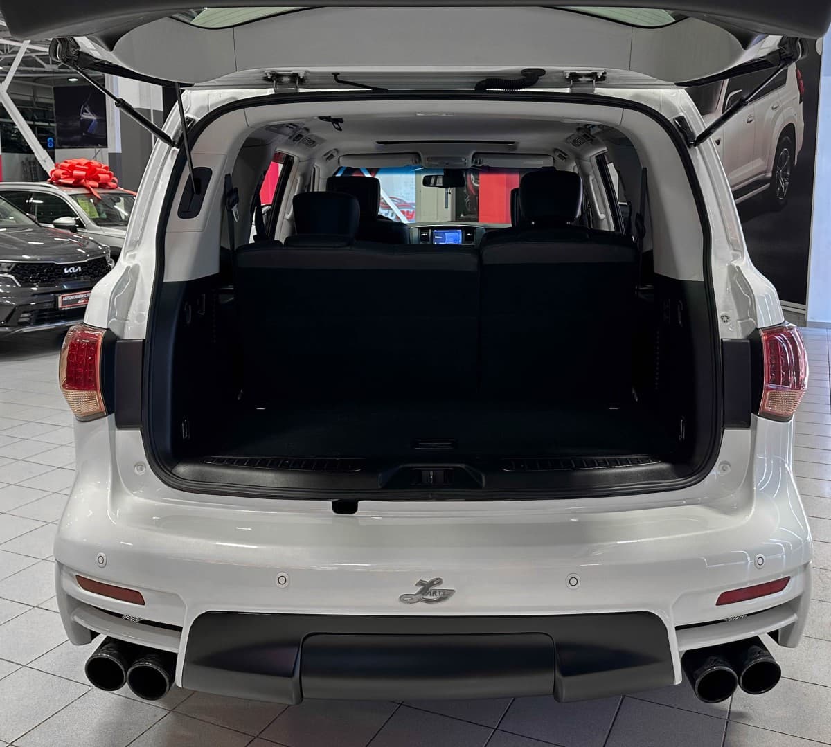 Infiniti QX80 - фото 12