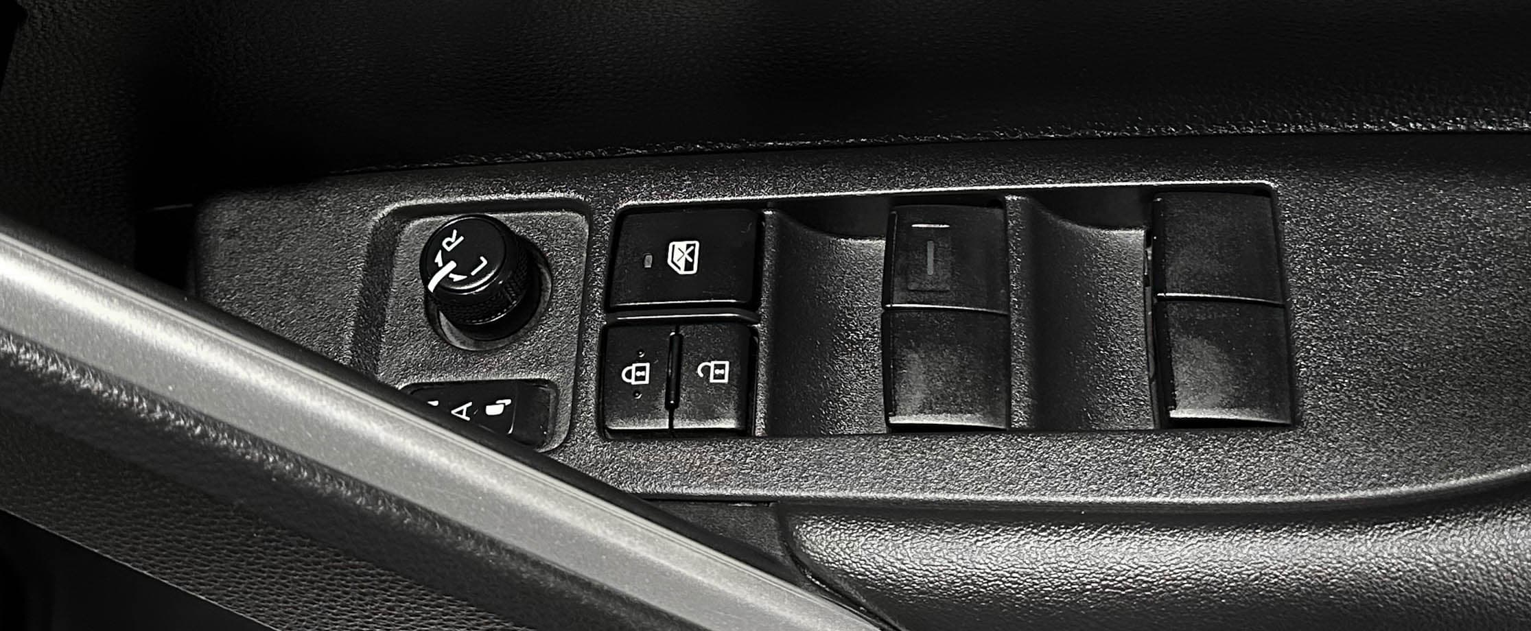 Toyota Corolla Cross - фото 17