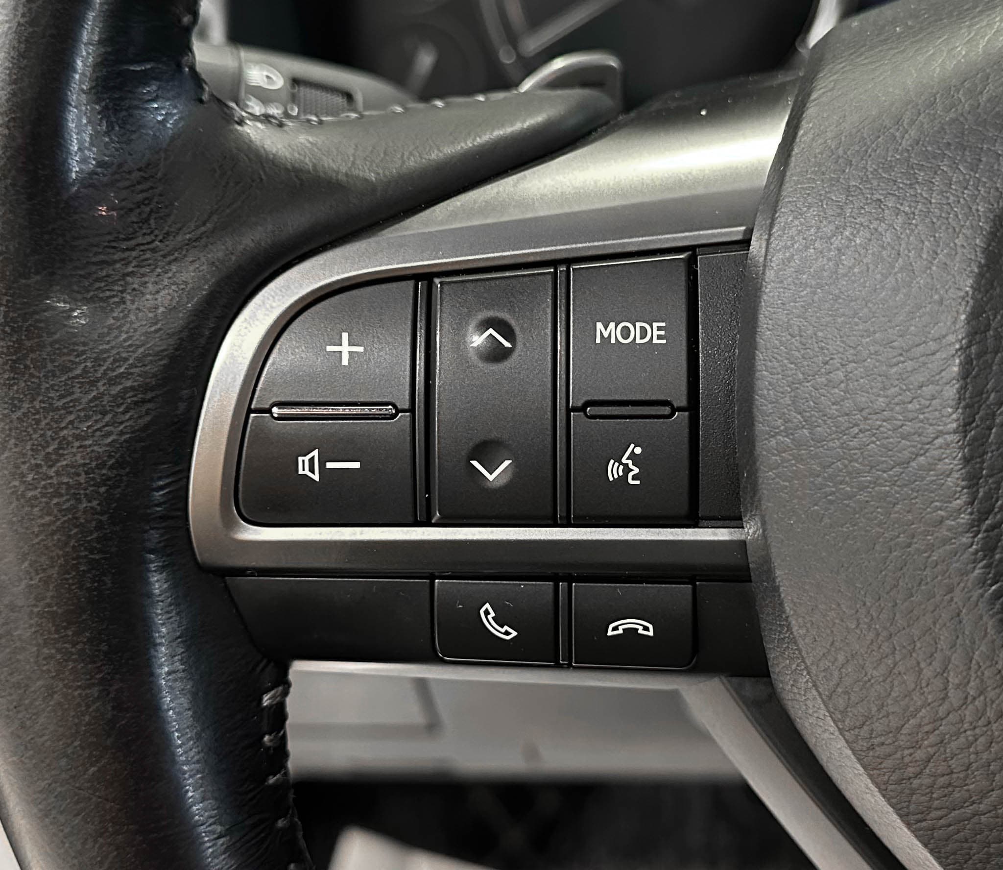 Lexus LX570 - фото 20