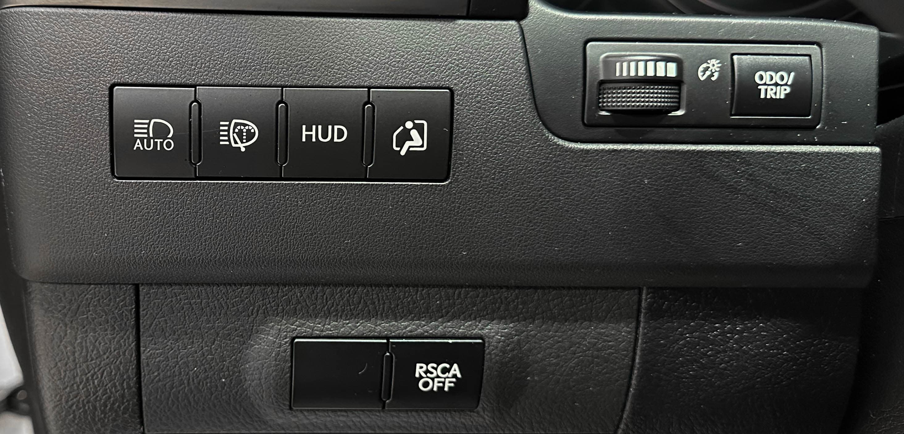Lexus LX570 - фото 18
