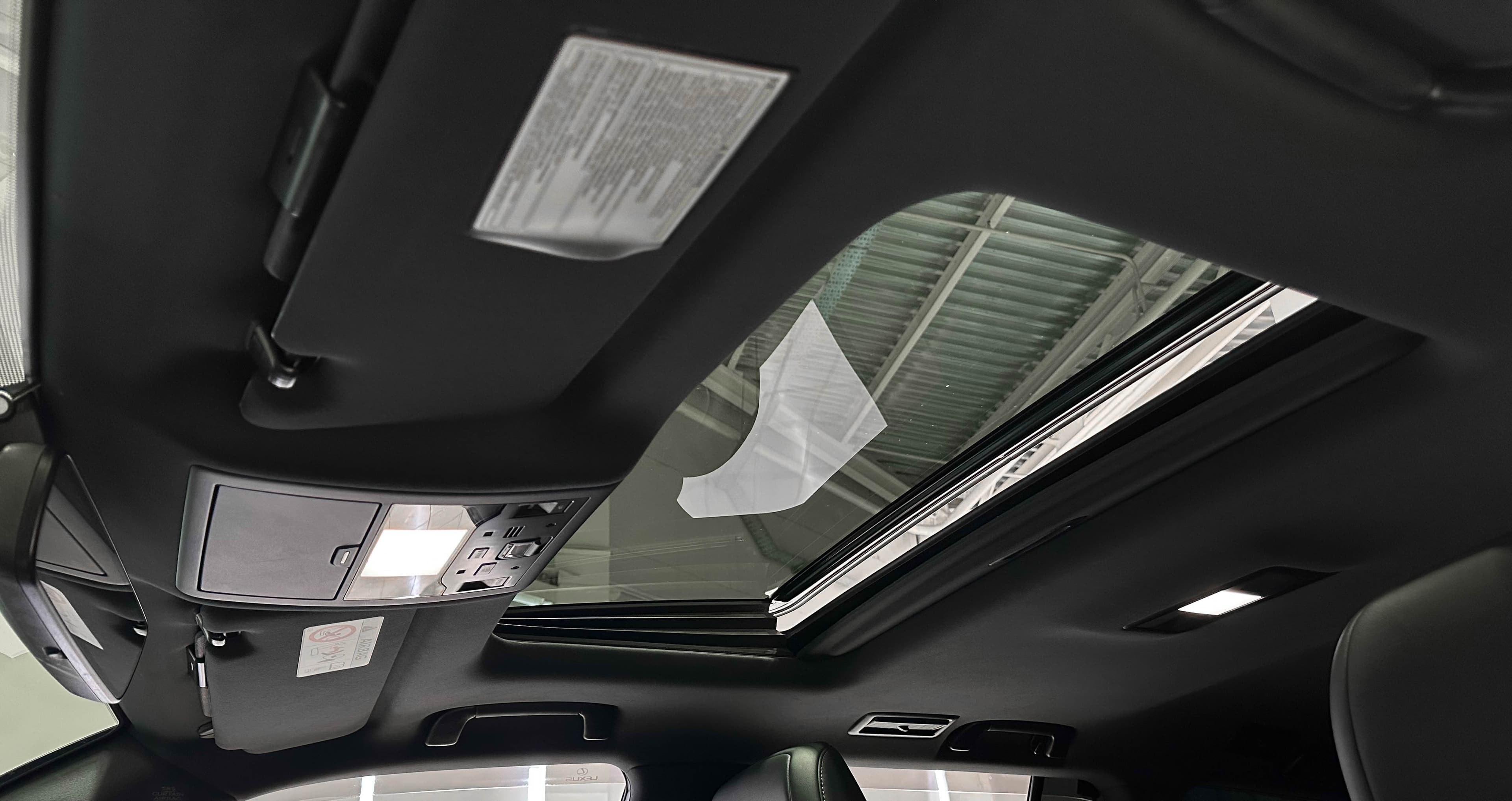 Lexus LX570 - фото 29