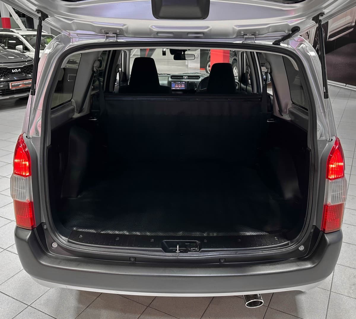 Toyota Probox - фото 13