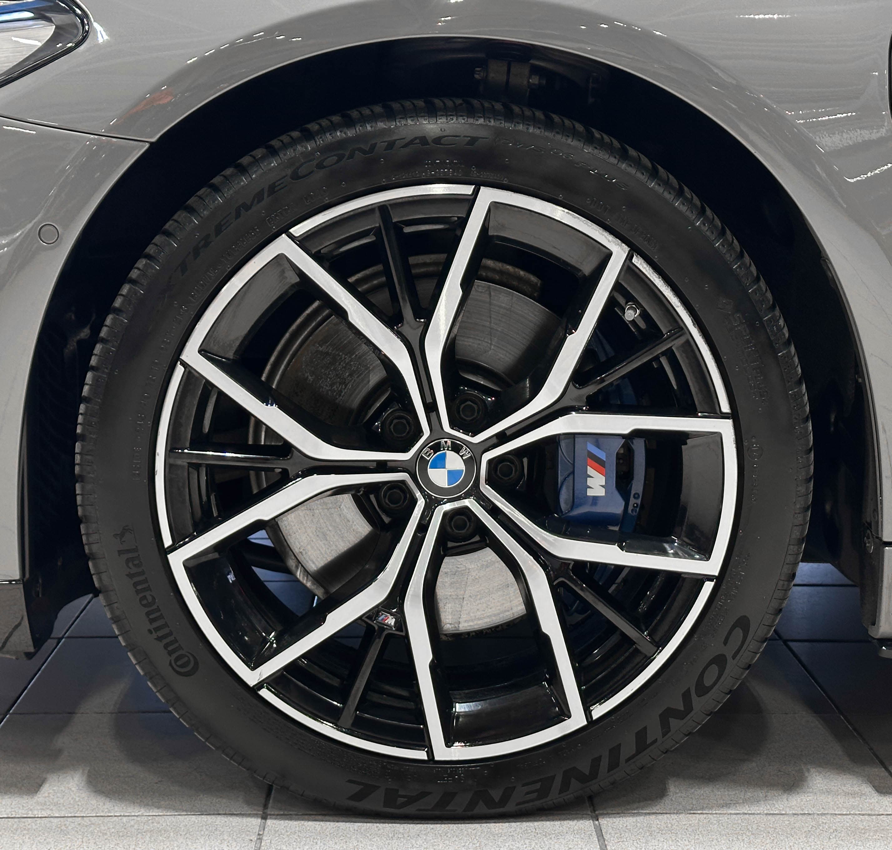 BMW 5 серии - фото 12