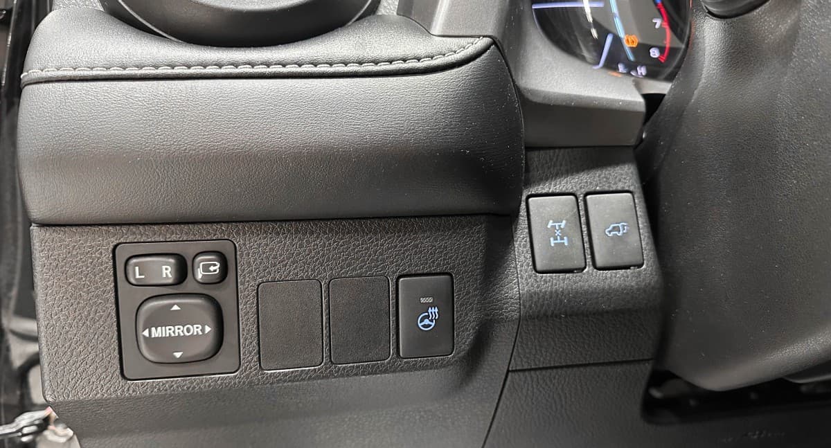 Toyota RAV4 - фото 19