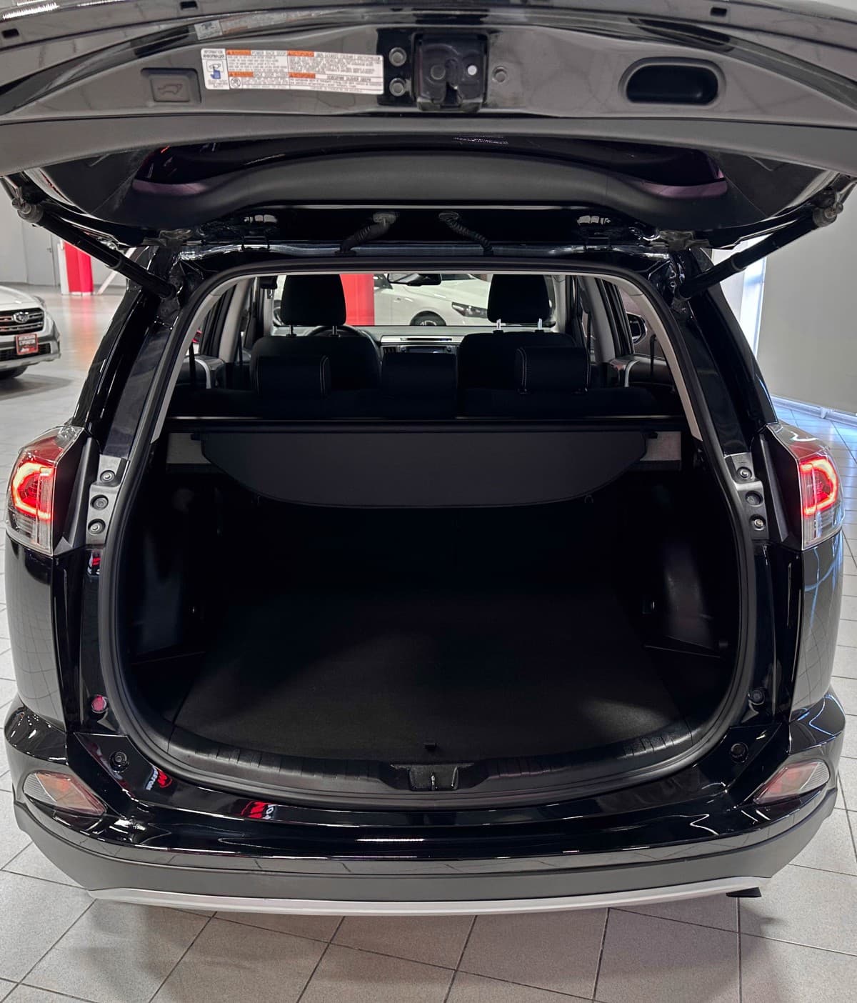 Toyota RAV4 - фото 13