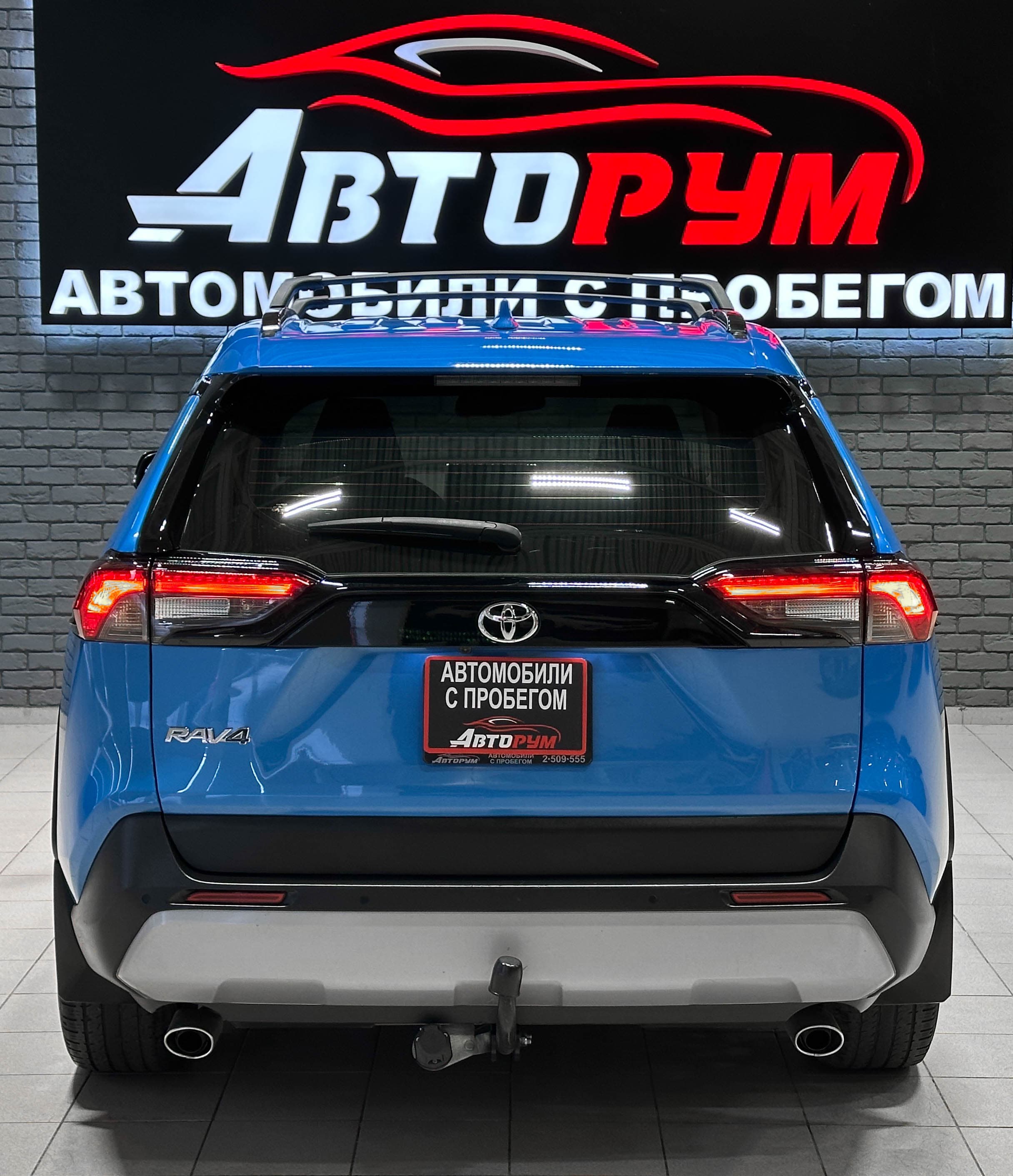 Toyota RAV4 - фото 7