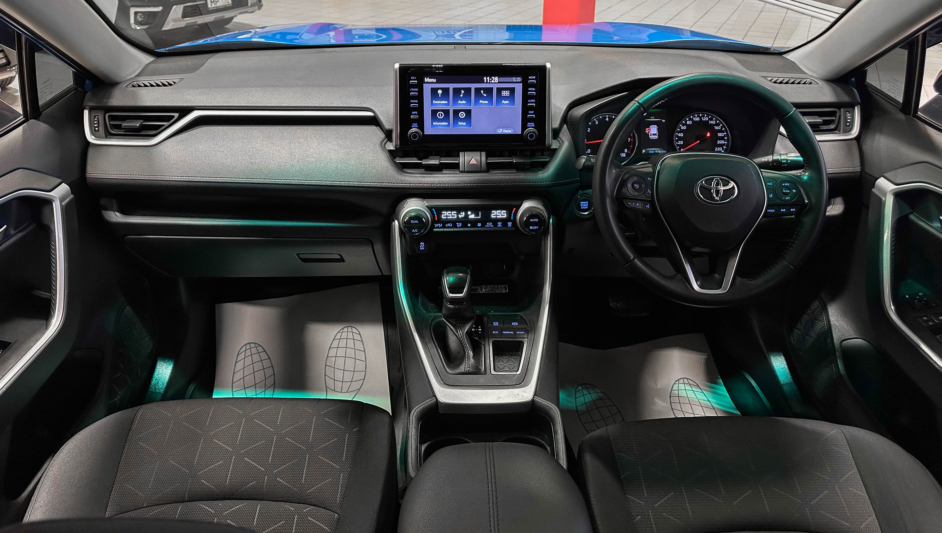 Toyota RAV4 - фото 27