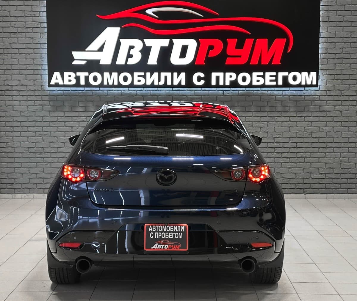 Mazda 3 - фото 7