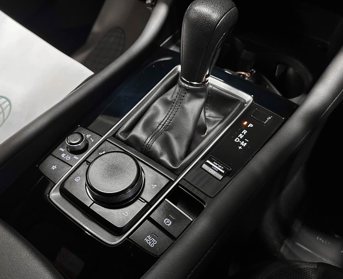 Mazda 3 - фото 25