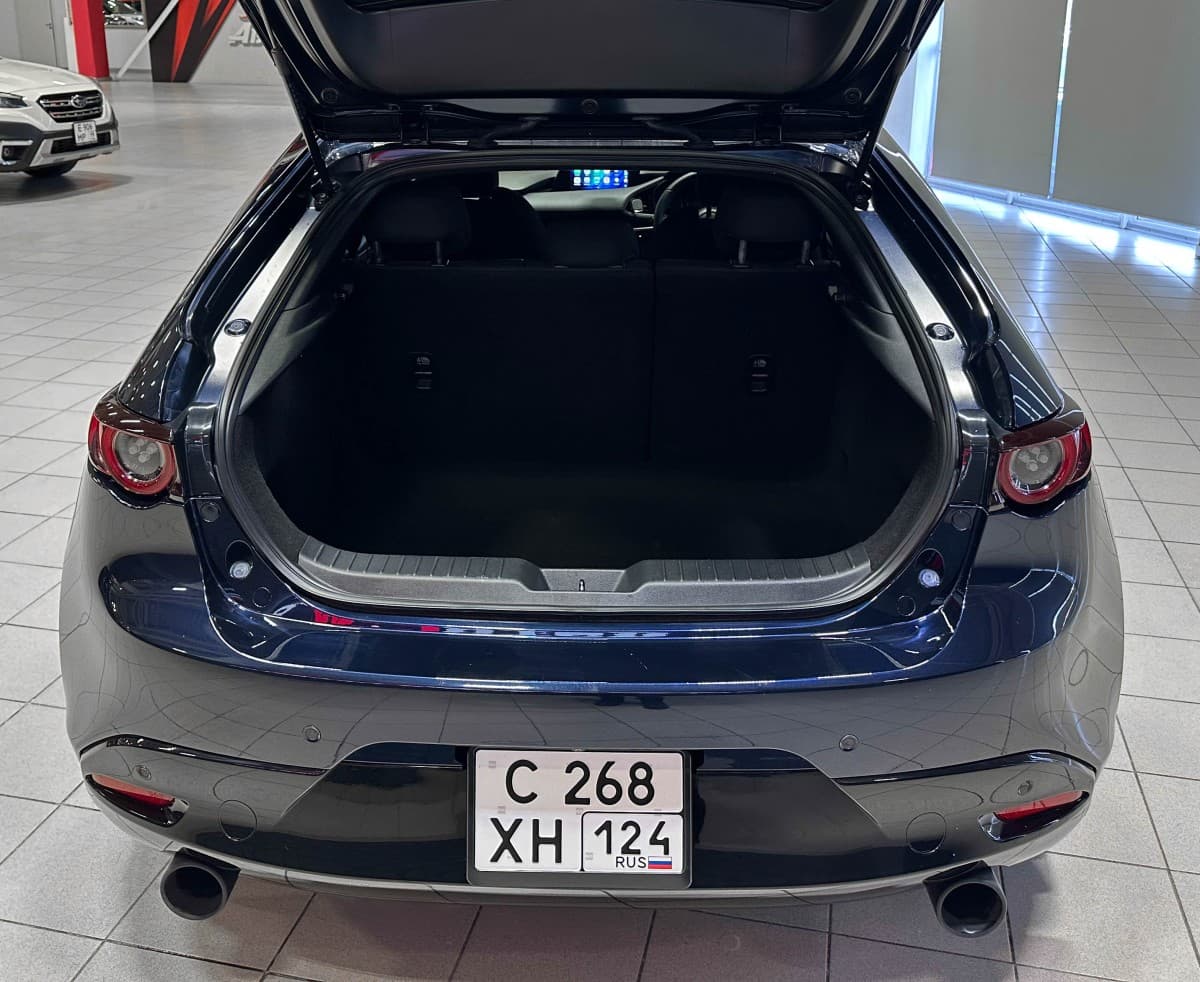 Mazda 3 - фото 13