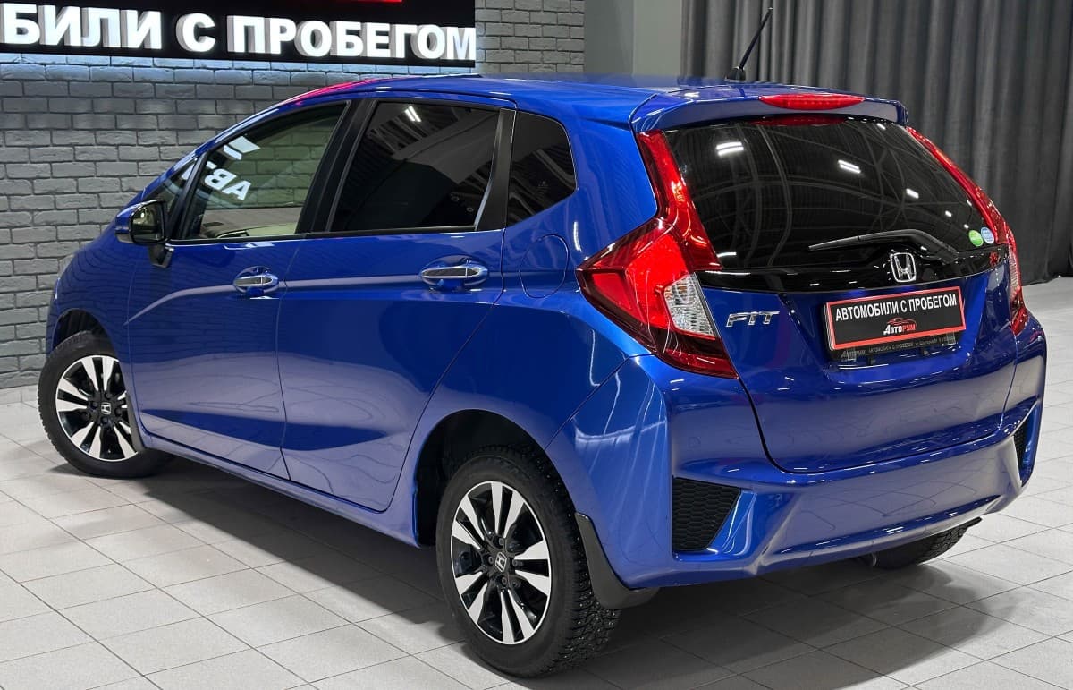 Honda Fit - фото 9